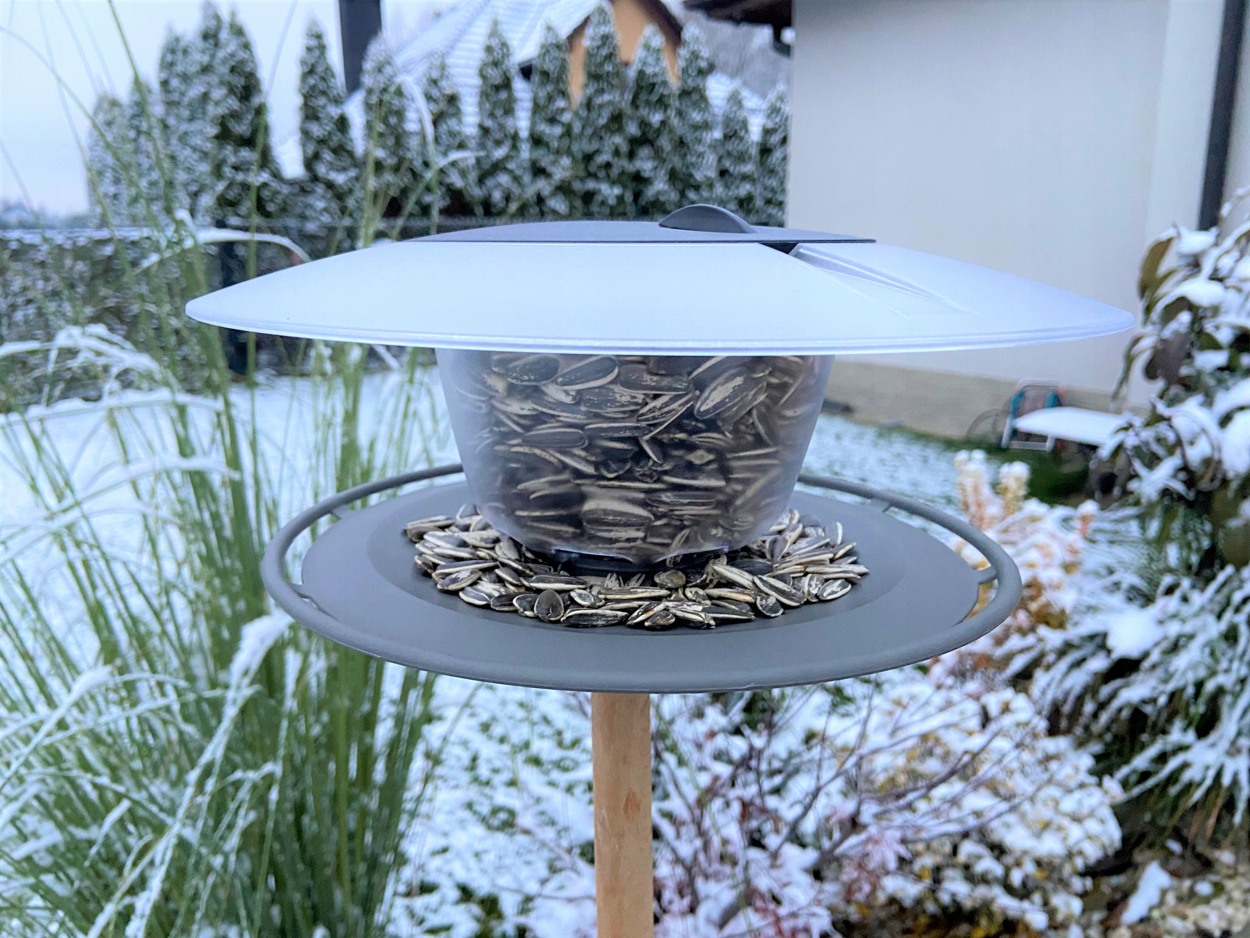 Karmnik dla ptaków - Birdyfeed Round Głębokość produktu 25.8 cm