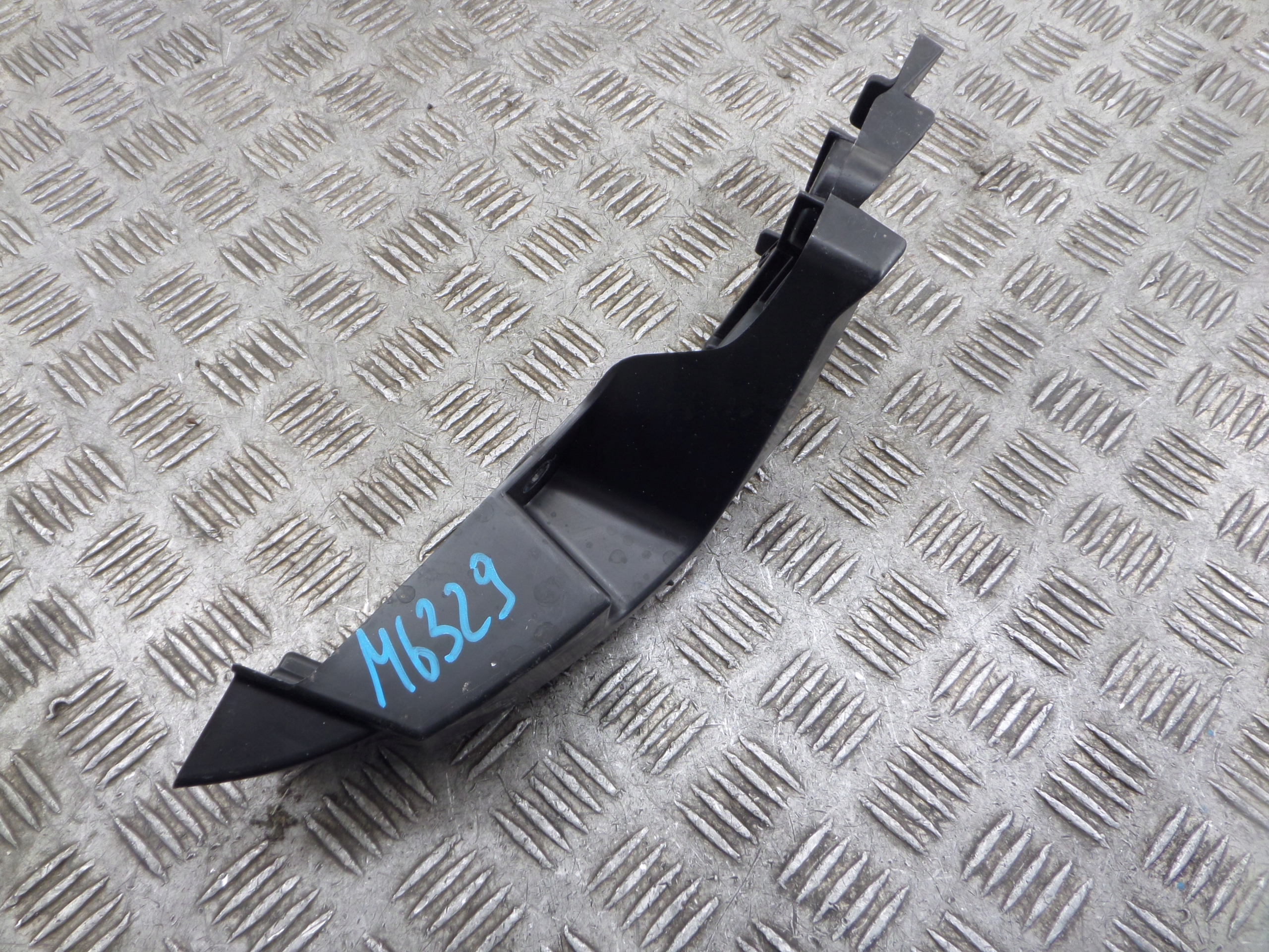 bumper bracket right rear part SEAT IBIZA V 6F0807378