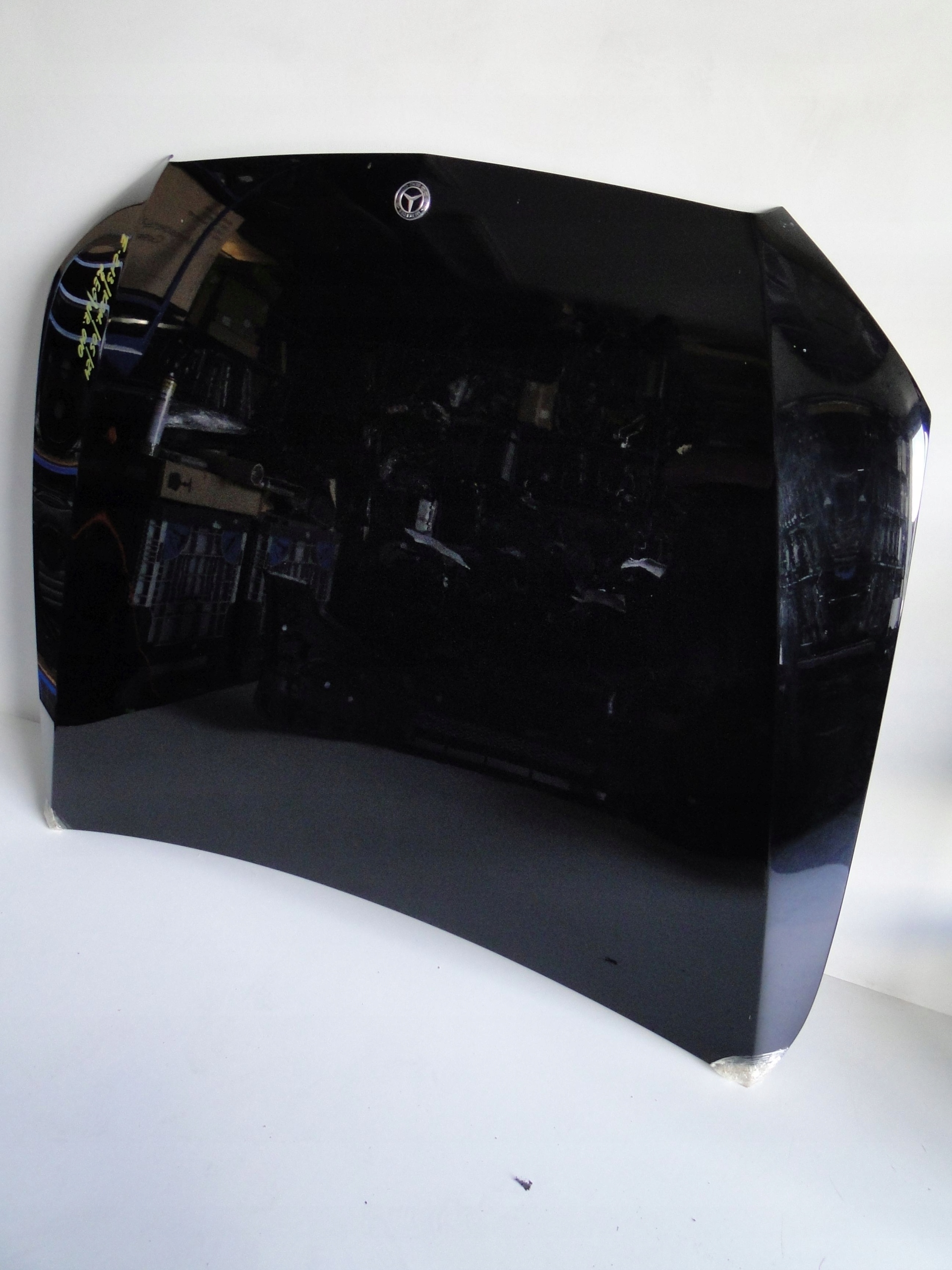 MERCEDES E KLASA 213 W213 MASKA POKRYWA SILNIKA 040 A2138800357 Kolor czarny