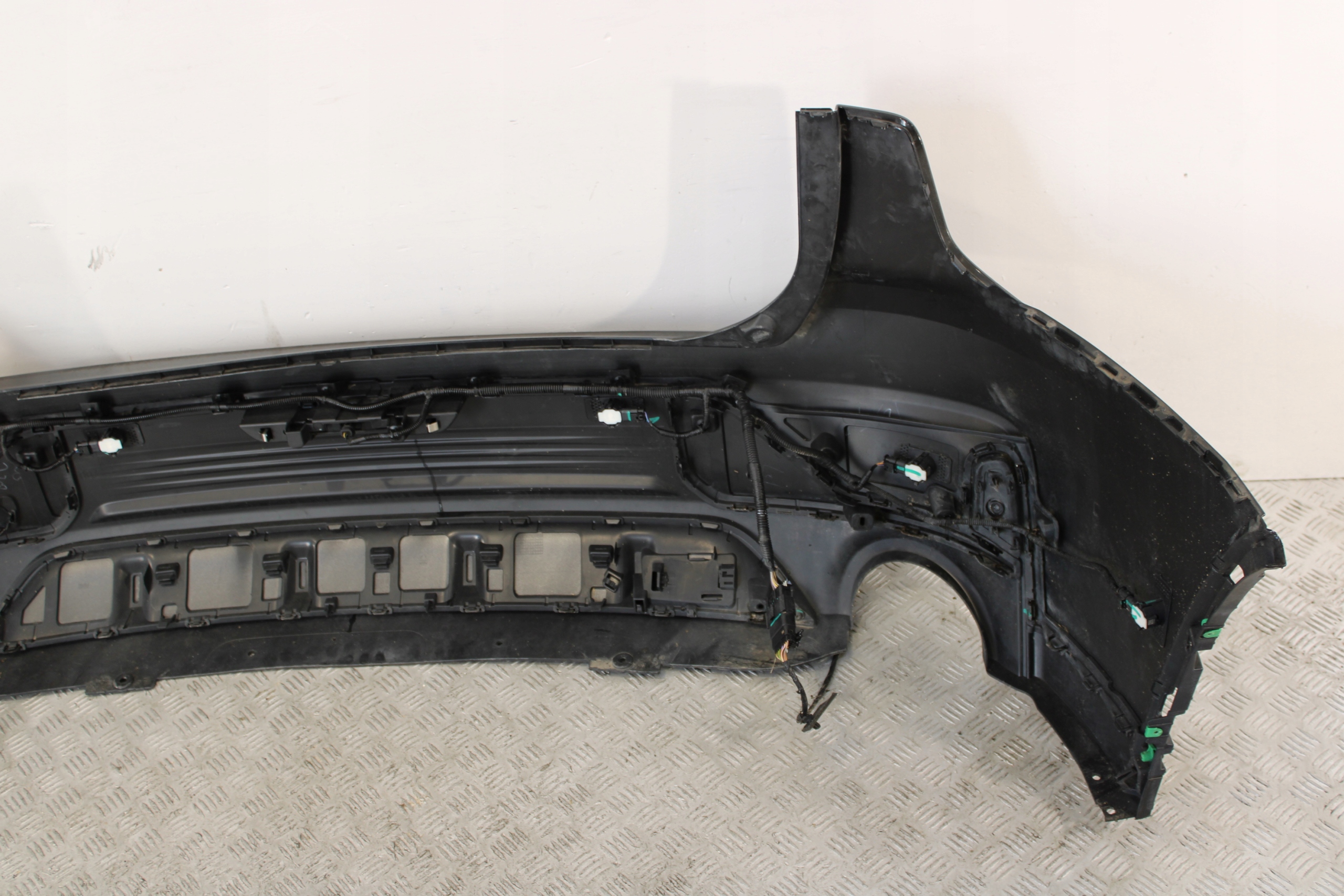 bumper rear part rear complete 6X PDC LYNK&CO LYNK & CO 01 LIFT
