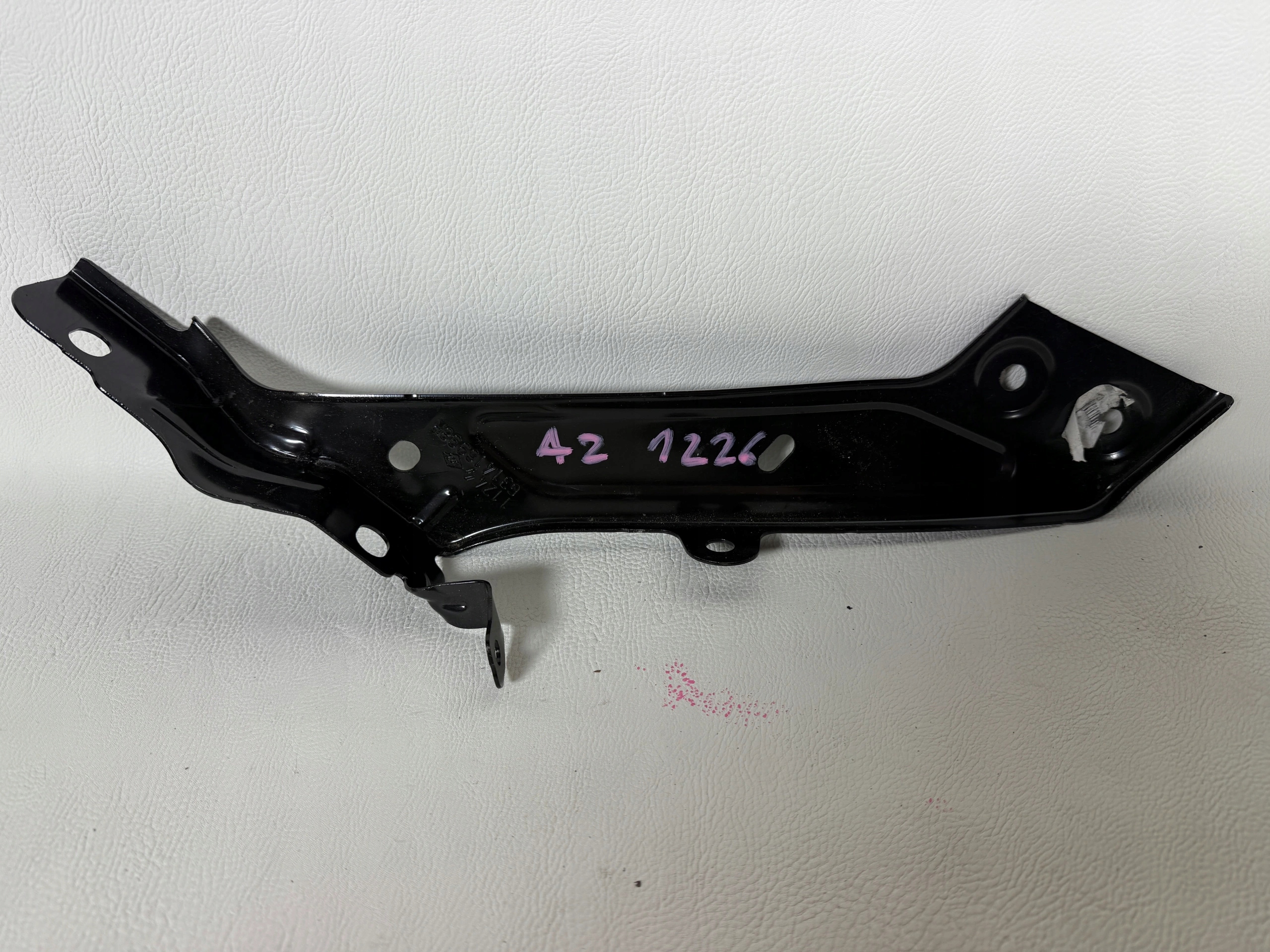 Renault Megane IV Console Support plaque Aile 631416998R
