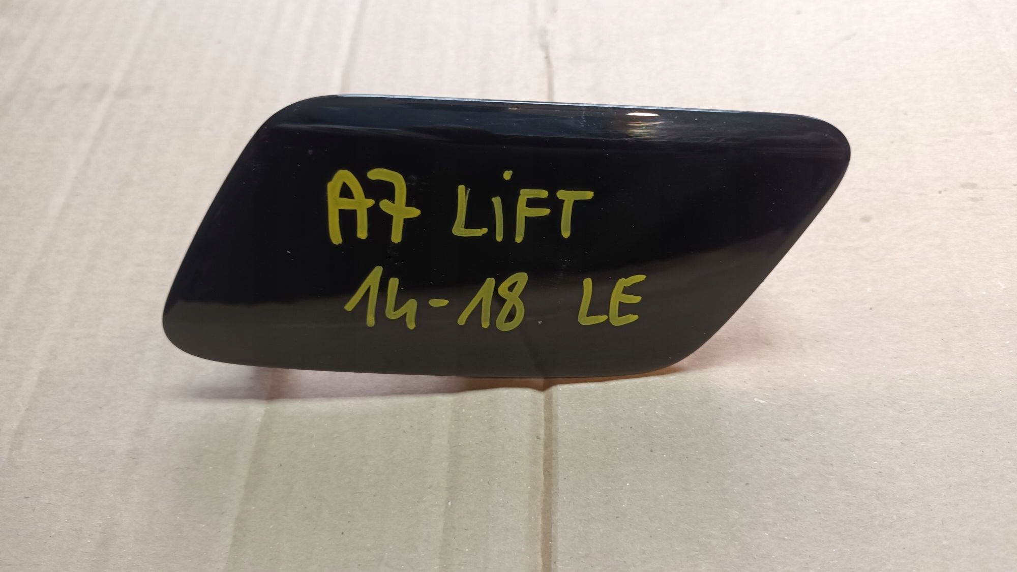 links Verschlußstopfen der Spritzdüse AUDI A7 LIFT 2014-2018