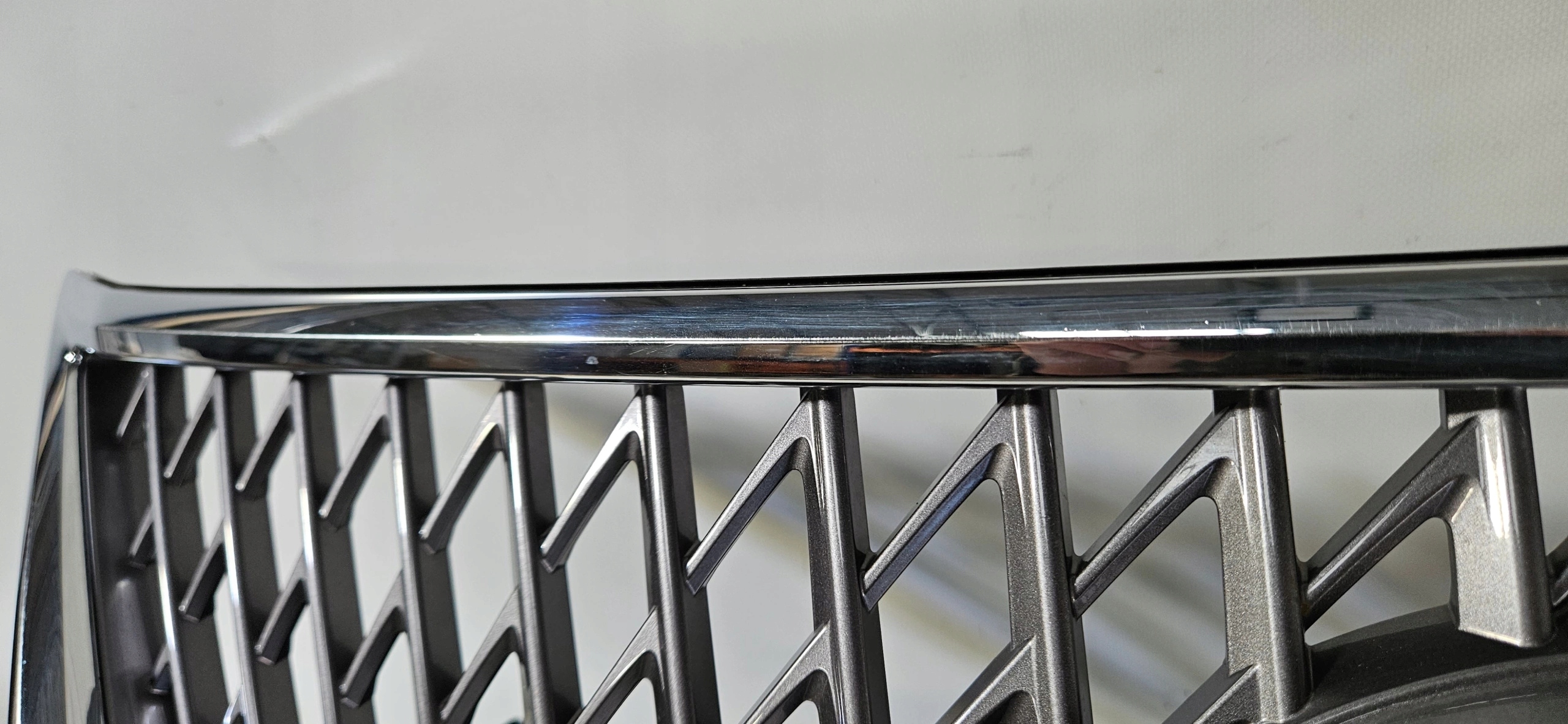 ATRAPA GRILL CHROM LEXUS LS POD KAMERE / PDC ORYG Typ samochodu Samochody osobowe