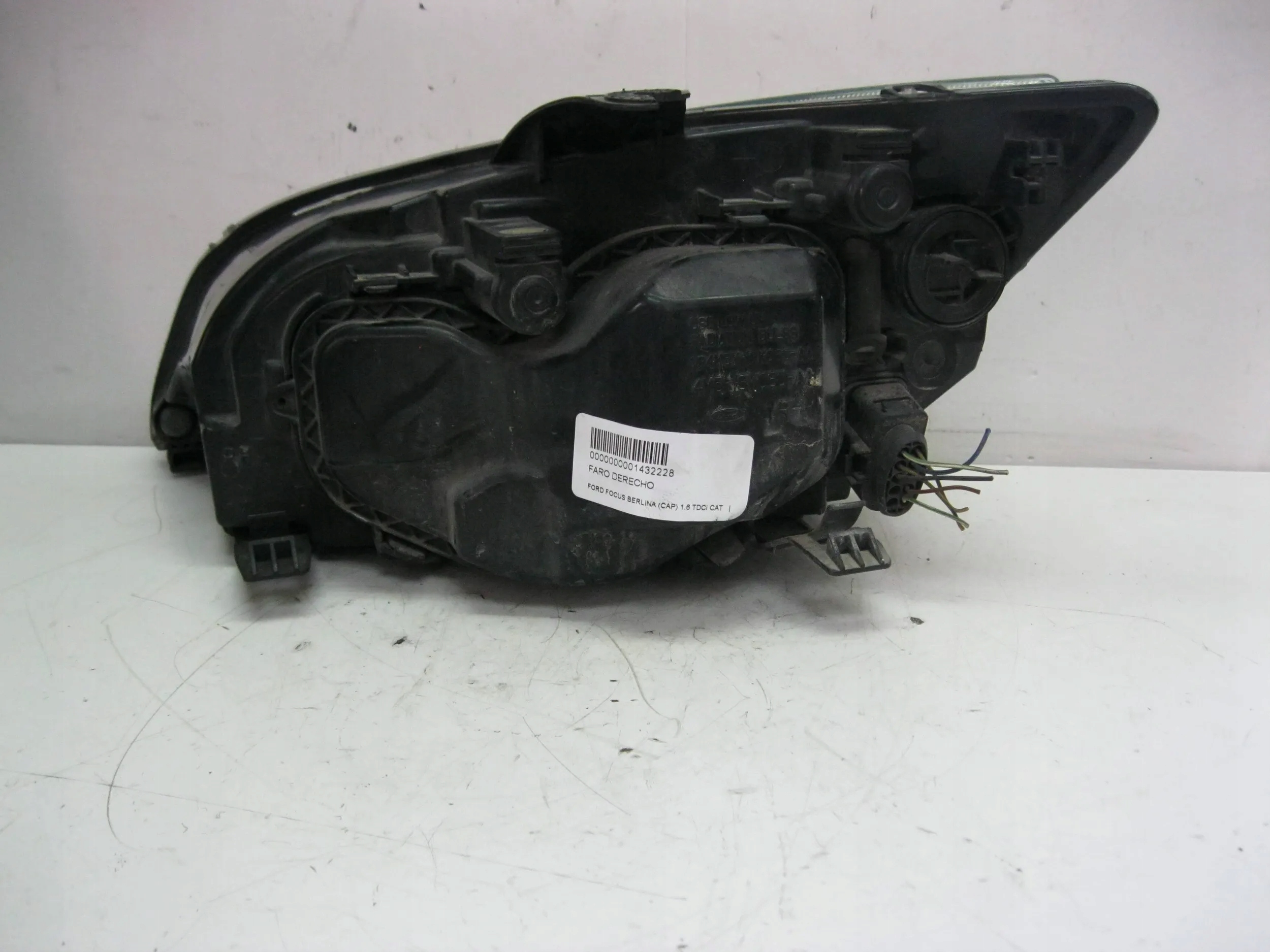 light front right 4M51-13W029-AC Ford Focus MK2