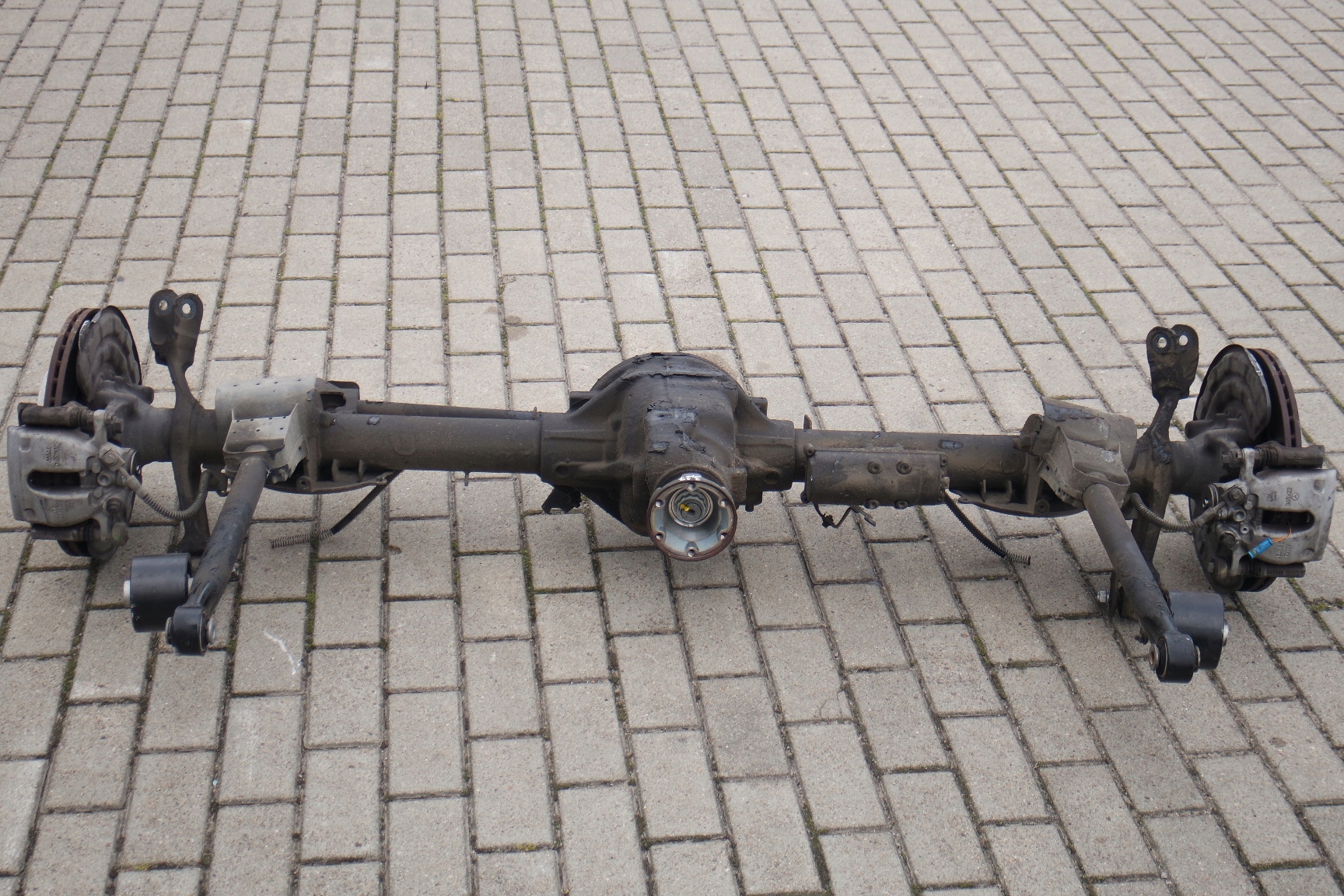 ZAWIESZENIE TYL MERCEDES G W463/4 4.0 DIESEL 3.27