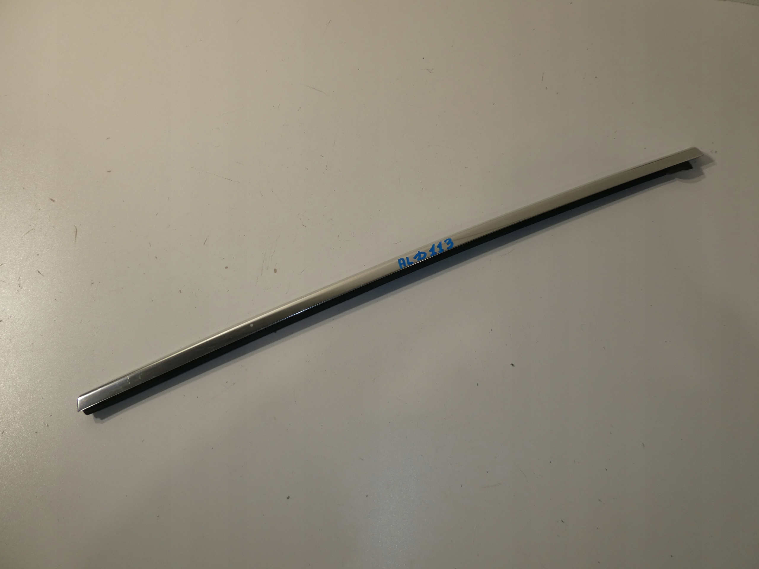 moulding dust windows door CHROM MERCEDES A202