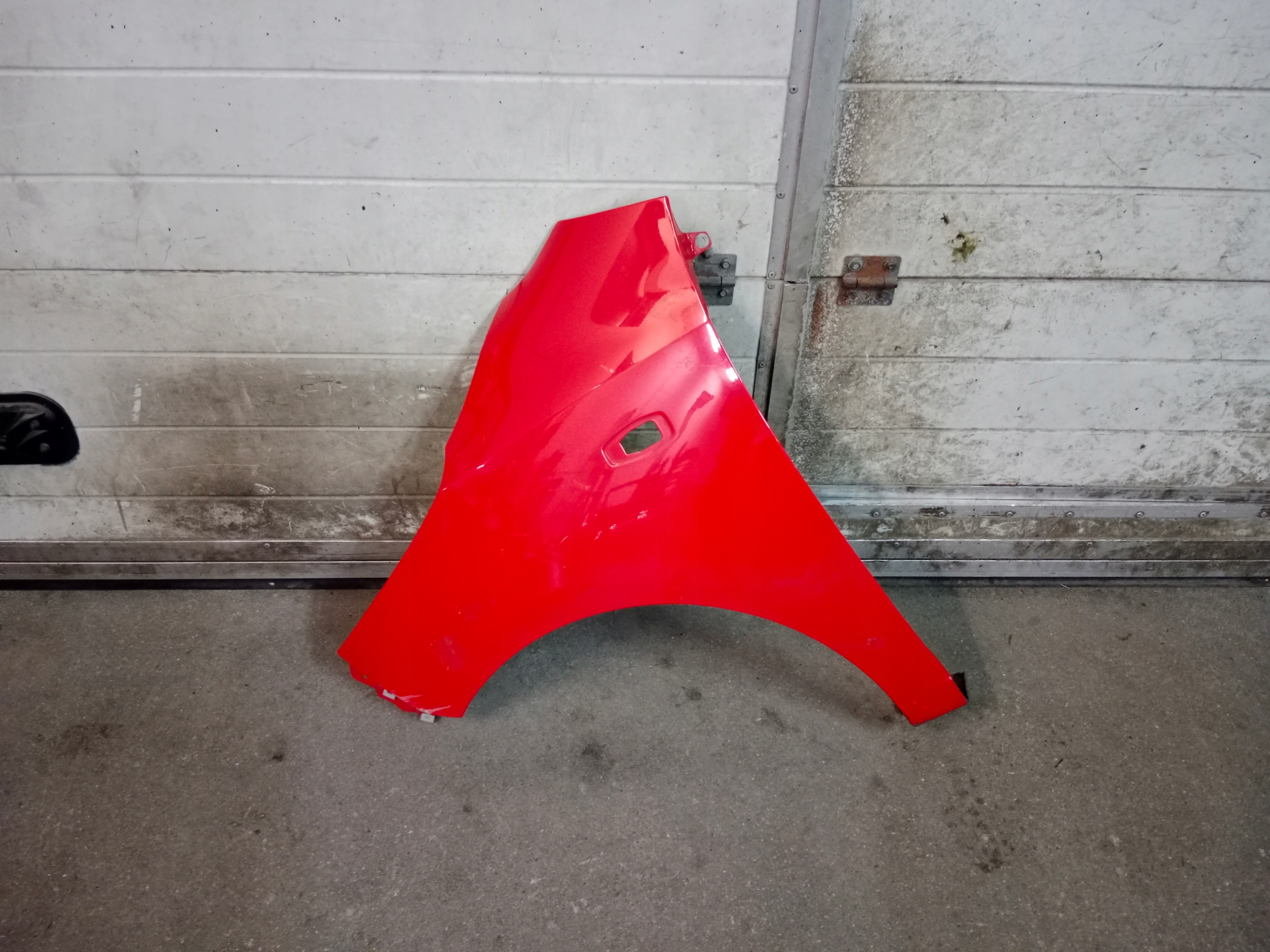 BŁOTNIK LEWY HYUNDAI i10