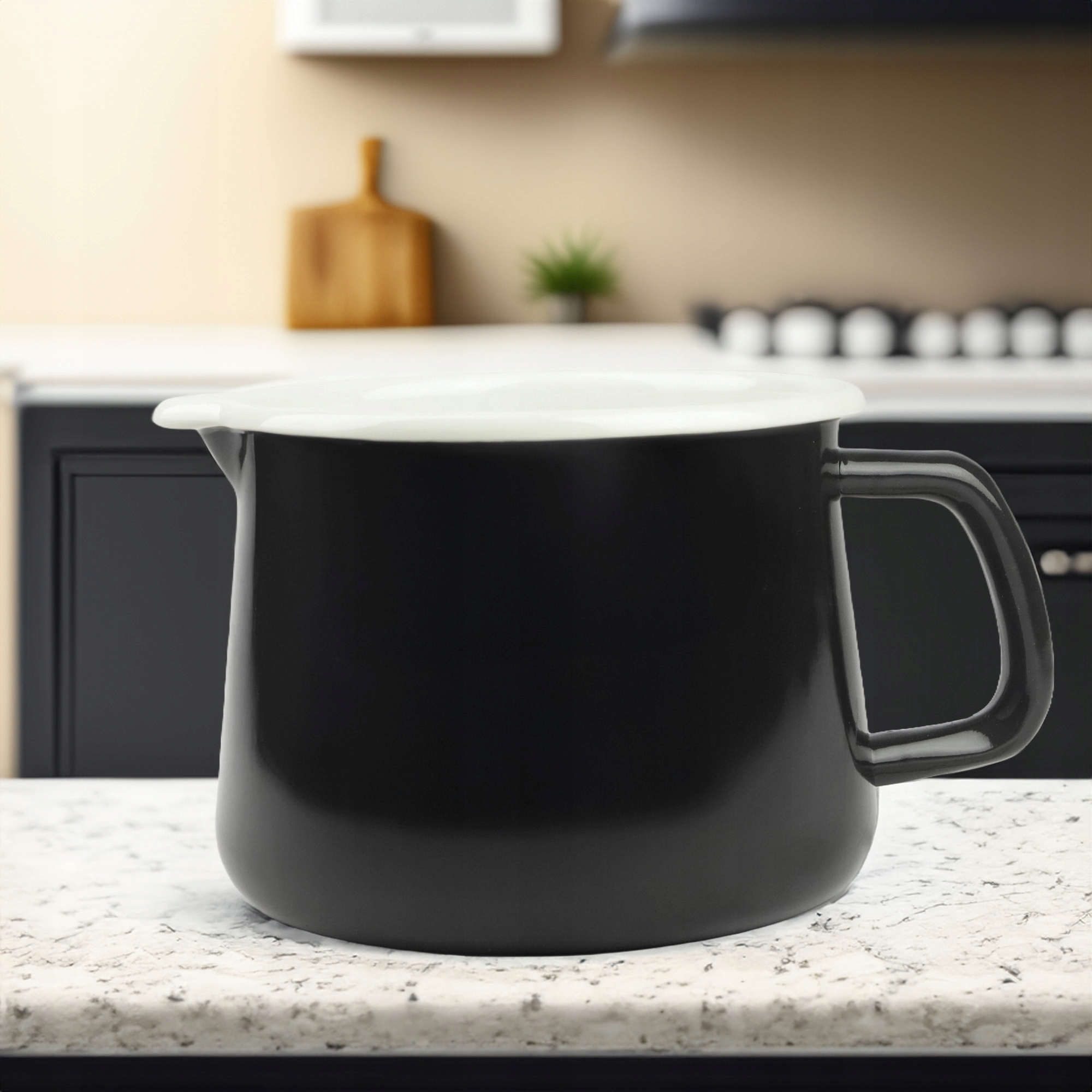 EMALIOWANY KUBEK Z WYLEWKĄ DZBANUSZEK NA KUCHENKĘ Z DZIÓBKIEM 1,7L CZARNY