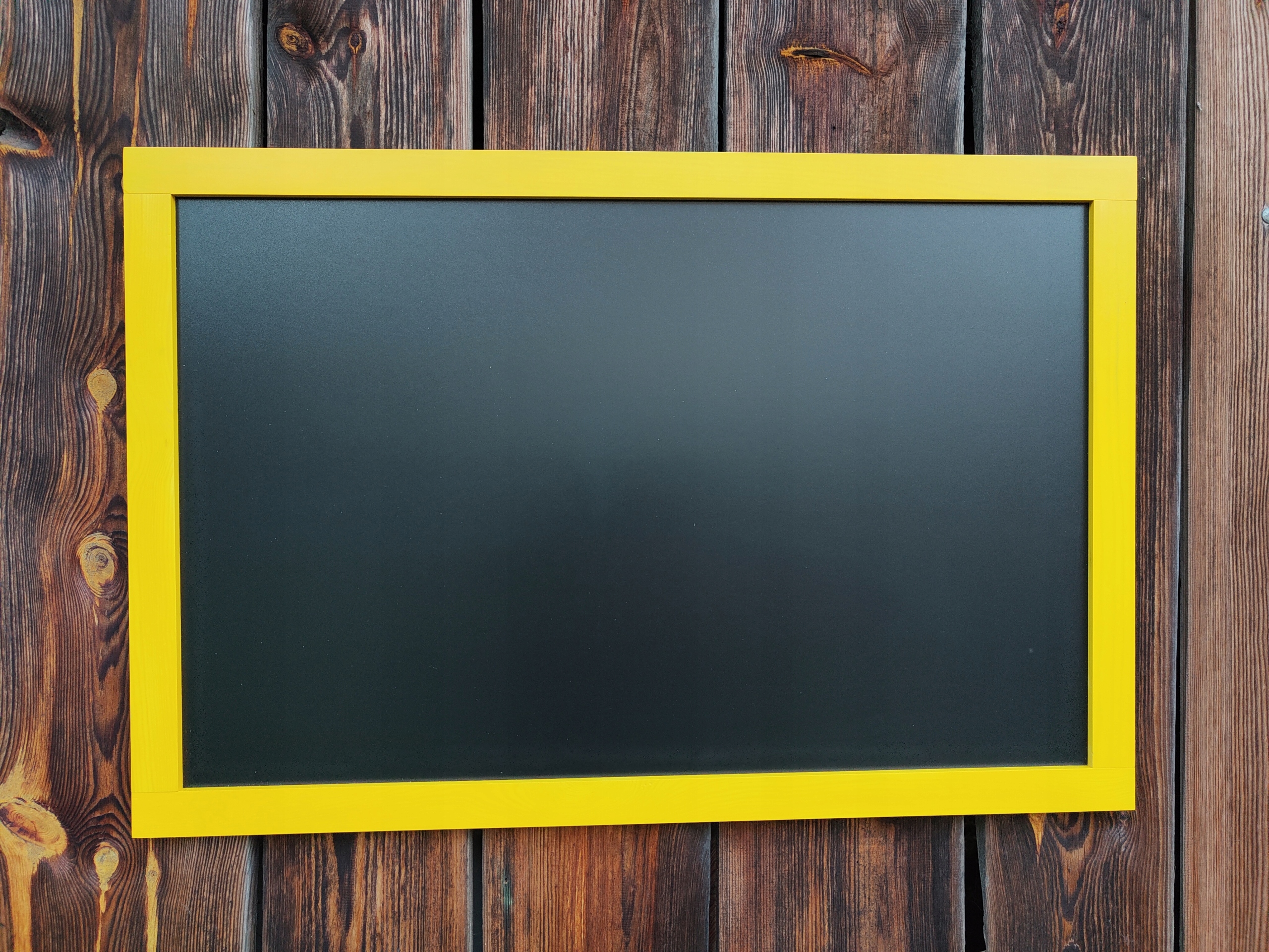 Tablica kredowa na ścianę 90x60 żółta + GRATIS Wysokość produktu 90 cm