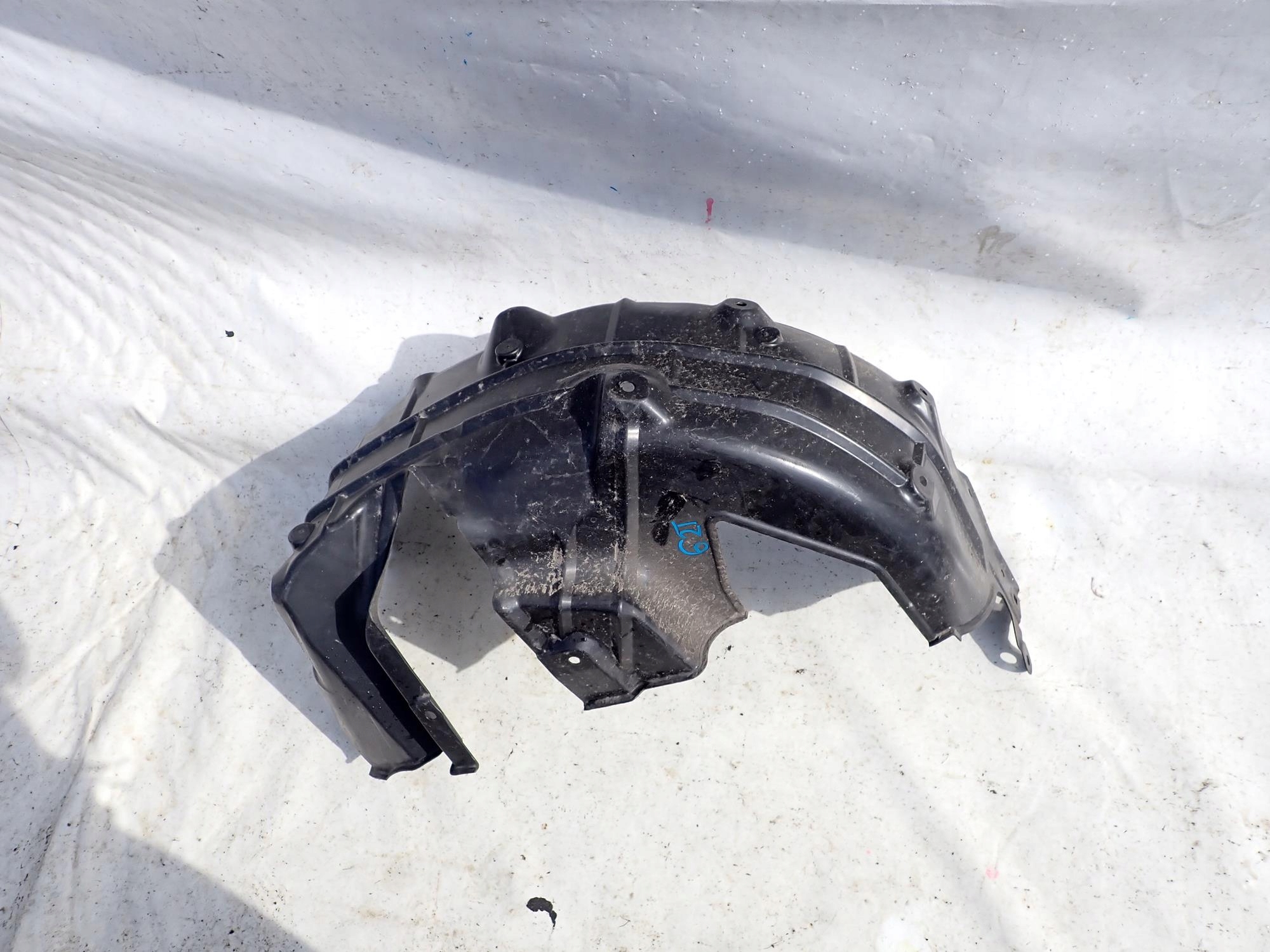 TOYOTA YARIS CROSS 20-> mudguard rear part rear. left