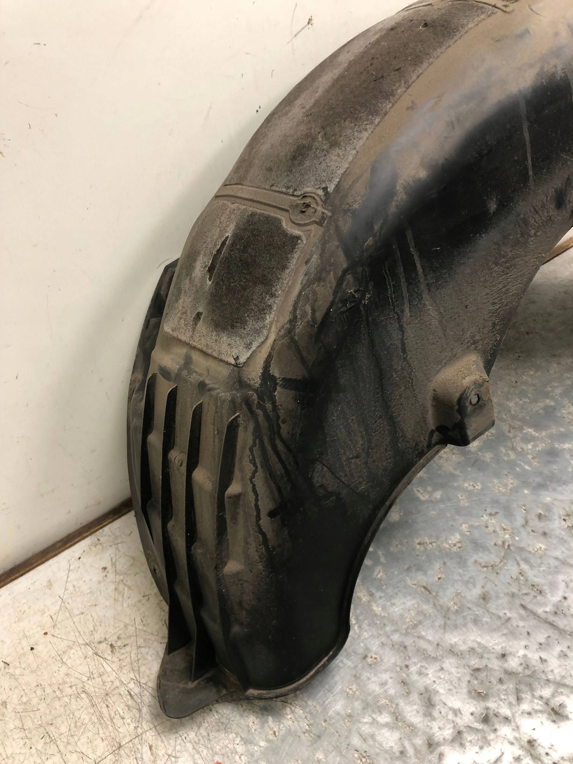 mudguard left rear part OPEL MERIVA B LIFT 13267684