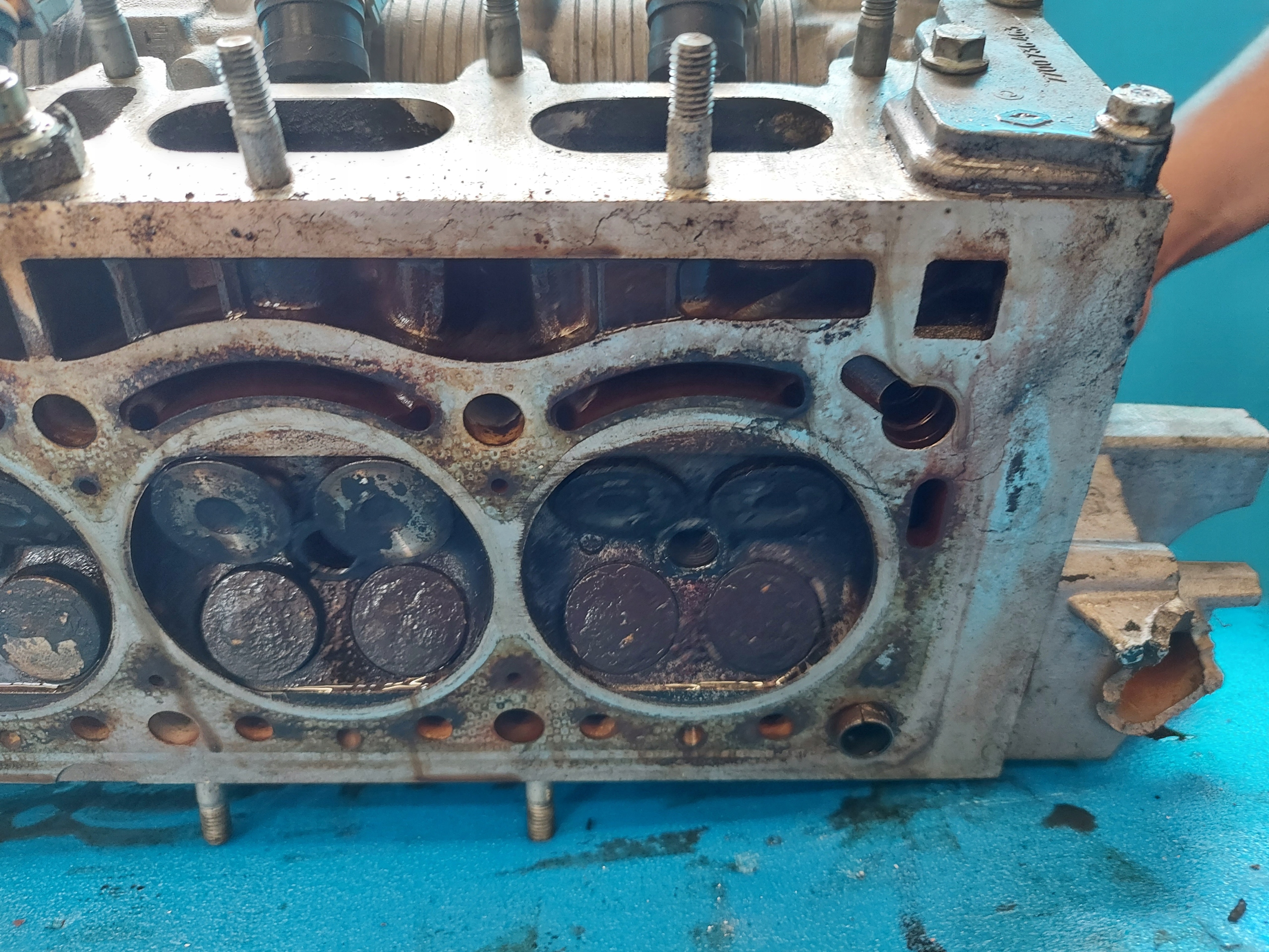 head. CLIO and BACCARA 1.8 16V 9464