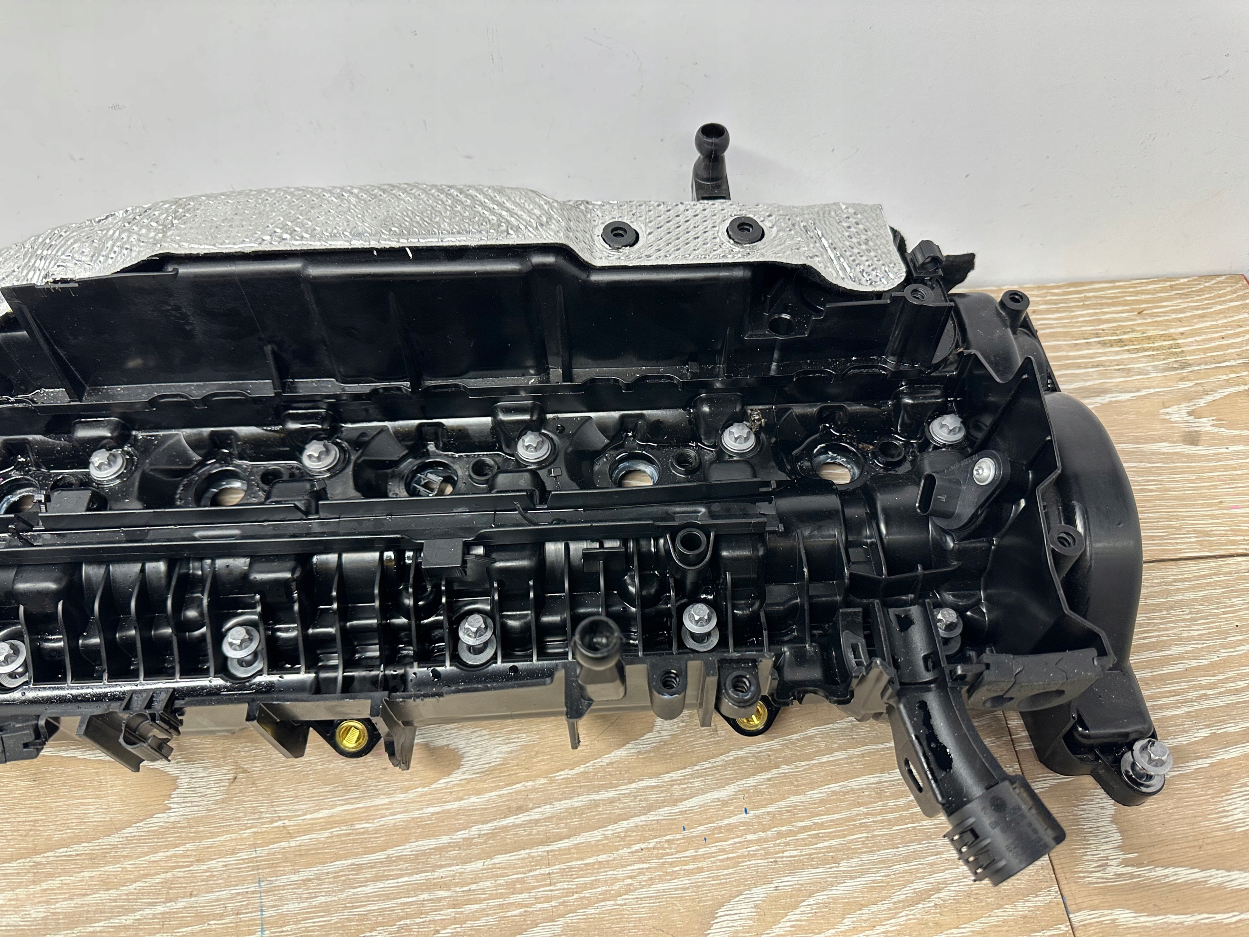 BMW GX G07 B57 Abdeckung der Ventile 7819544 8597274