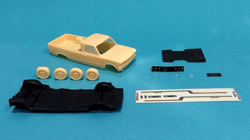 Polský Fiat 125p pick-up Arizona trans kit