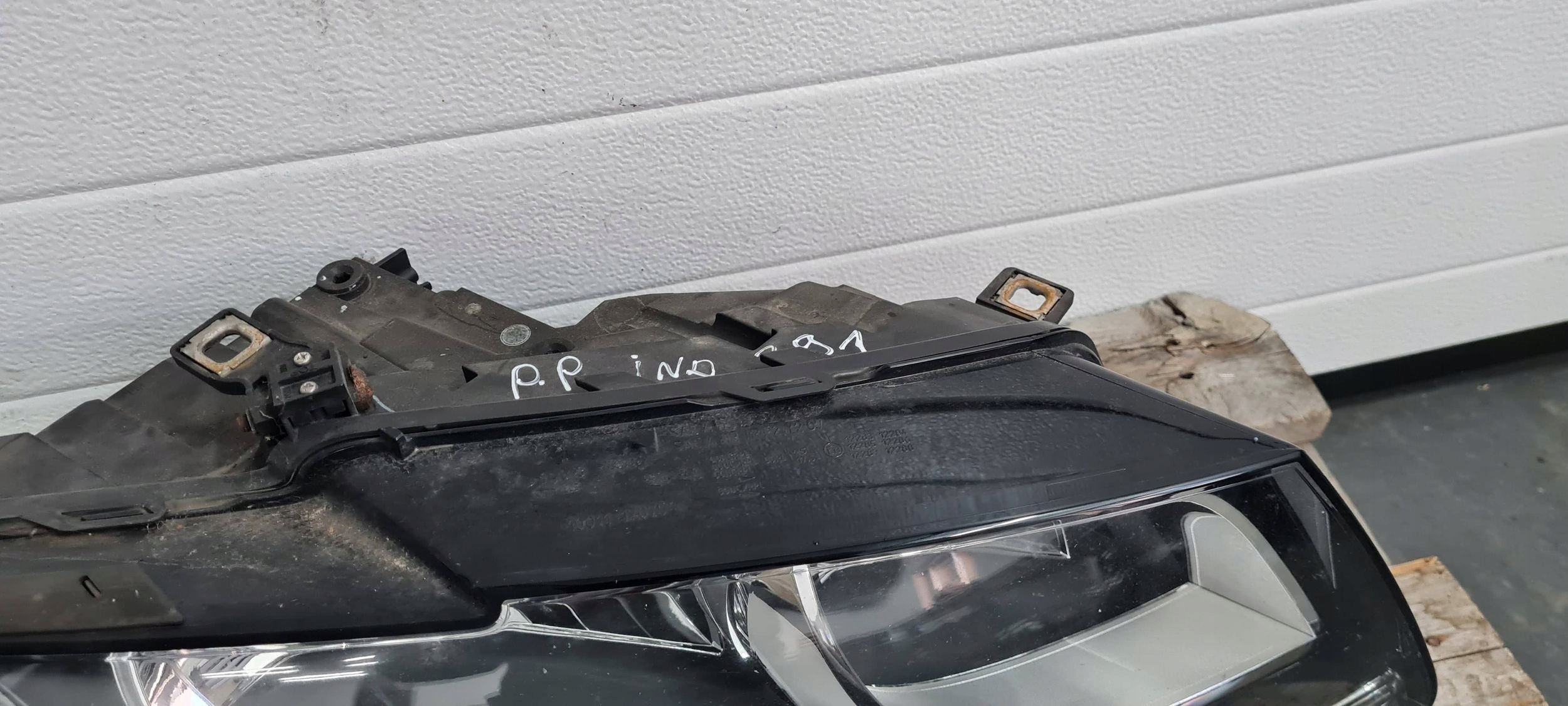 Q5 8R light right right front front ANGLIK 08-12R 8R0941004M