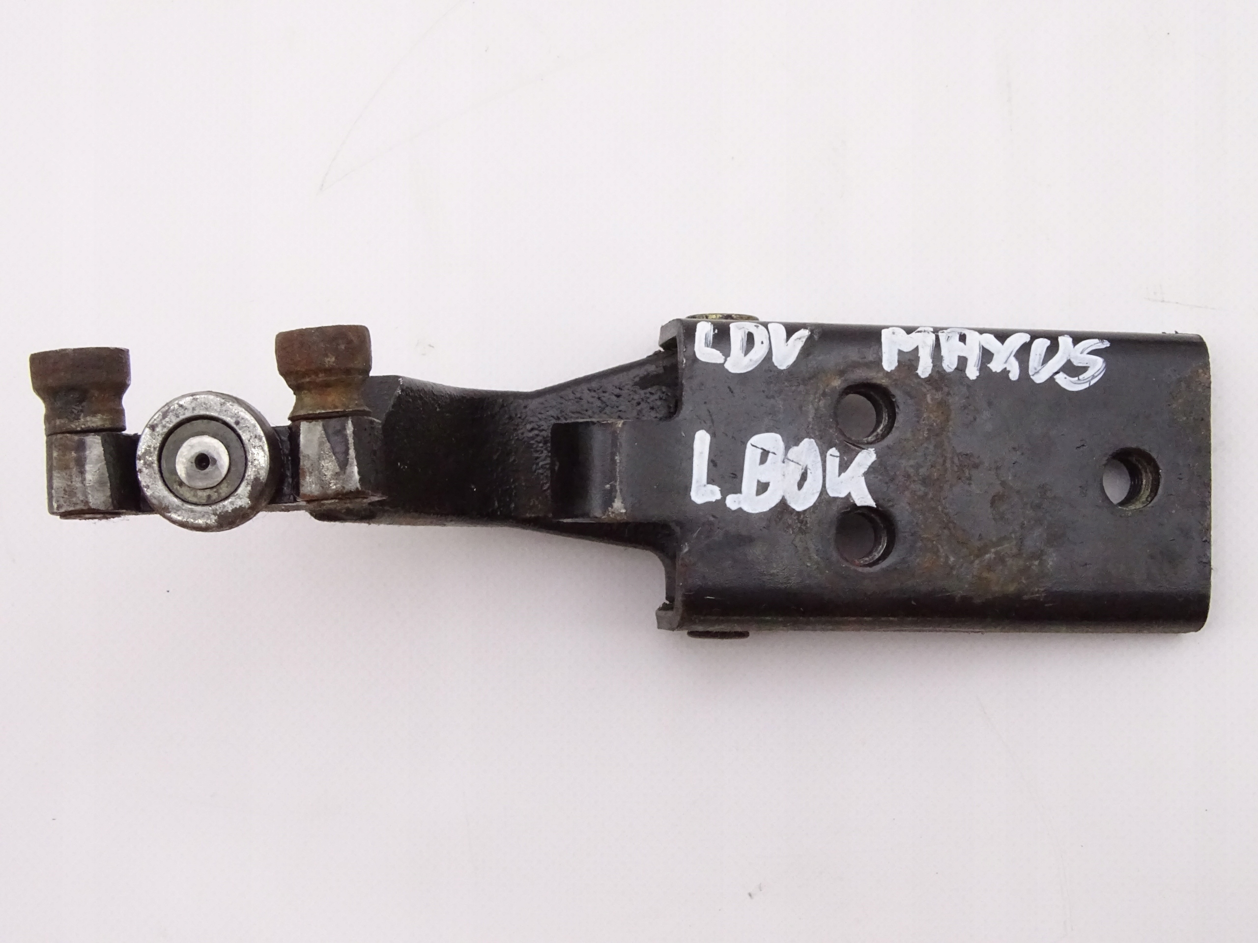 LDV MAXUS @ ROLKA DRZWI PRZESUWNYCH LEWY ŚRODEK