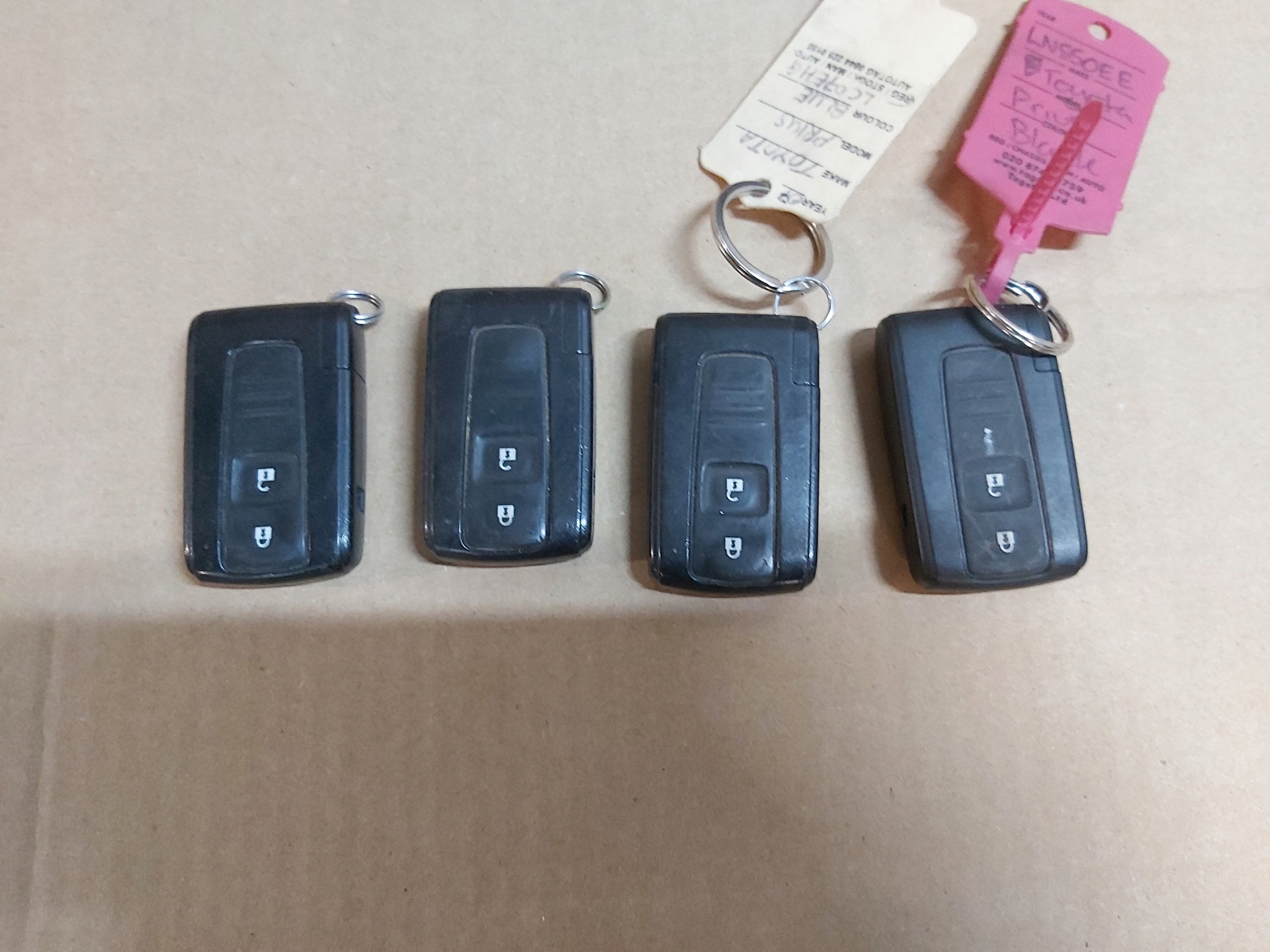 Toyota Prius II ключ