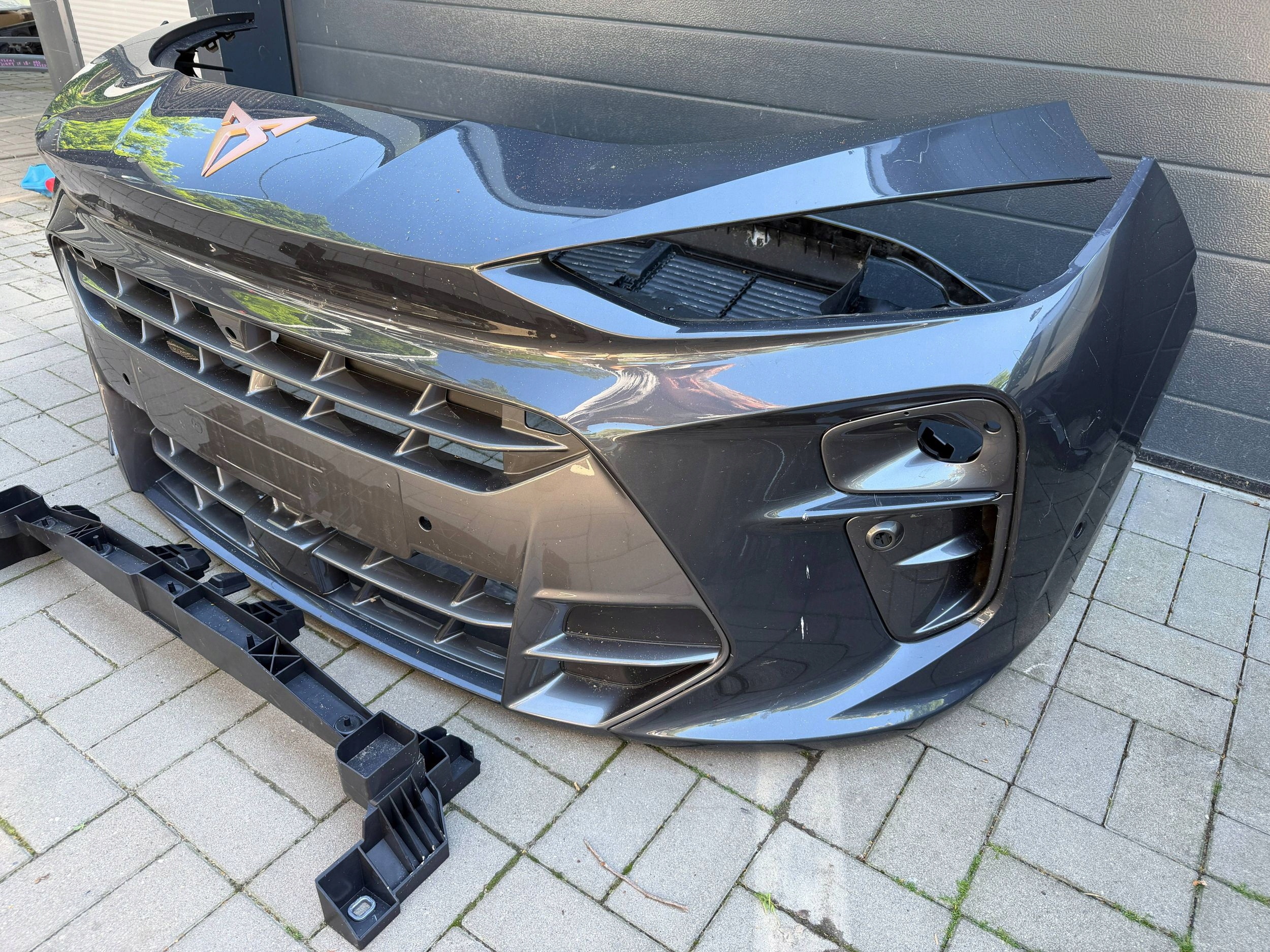 Cupra Terramar 578 bumper front front sider blinds below bumper