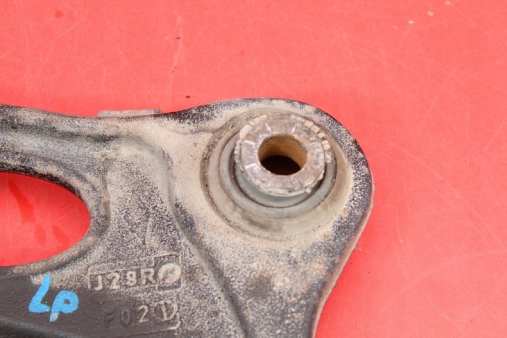 arm left front 8200688033 RENAULT TRAFIC 3 III 1.6 DCI 90 KM 14-21