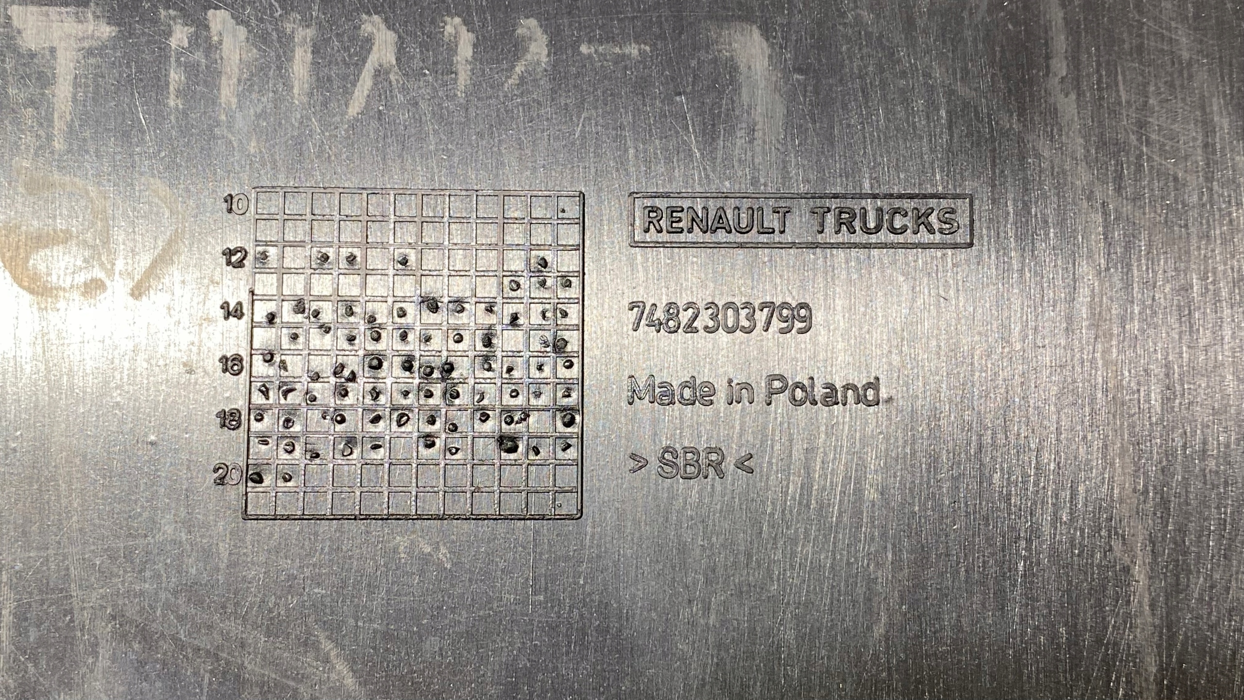 DYWANIKI GUMOWY RENAULT GAMA T RANGE 7482303799 Numer katalogowy producenta 7482303799