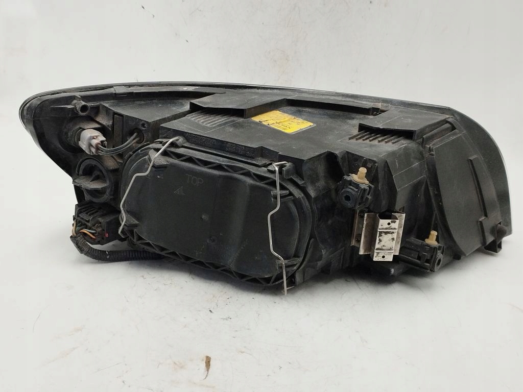 Volvo V50/S40 II light left front front 30698885