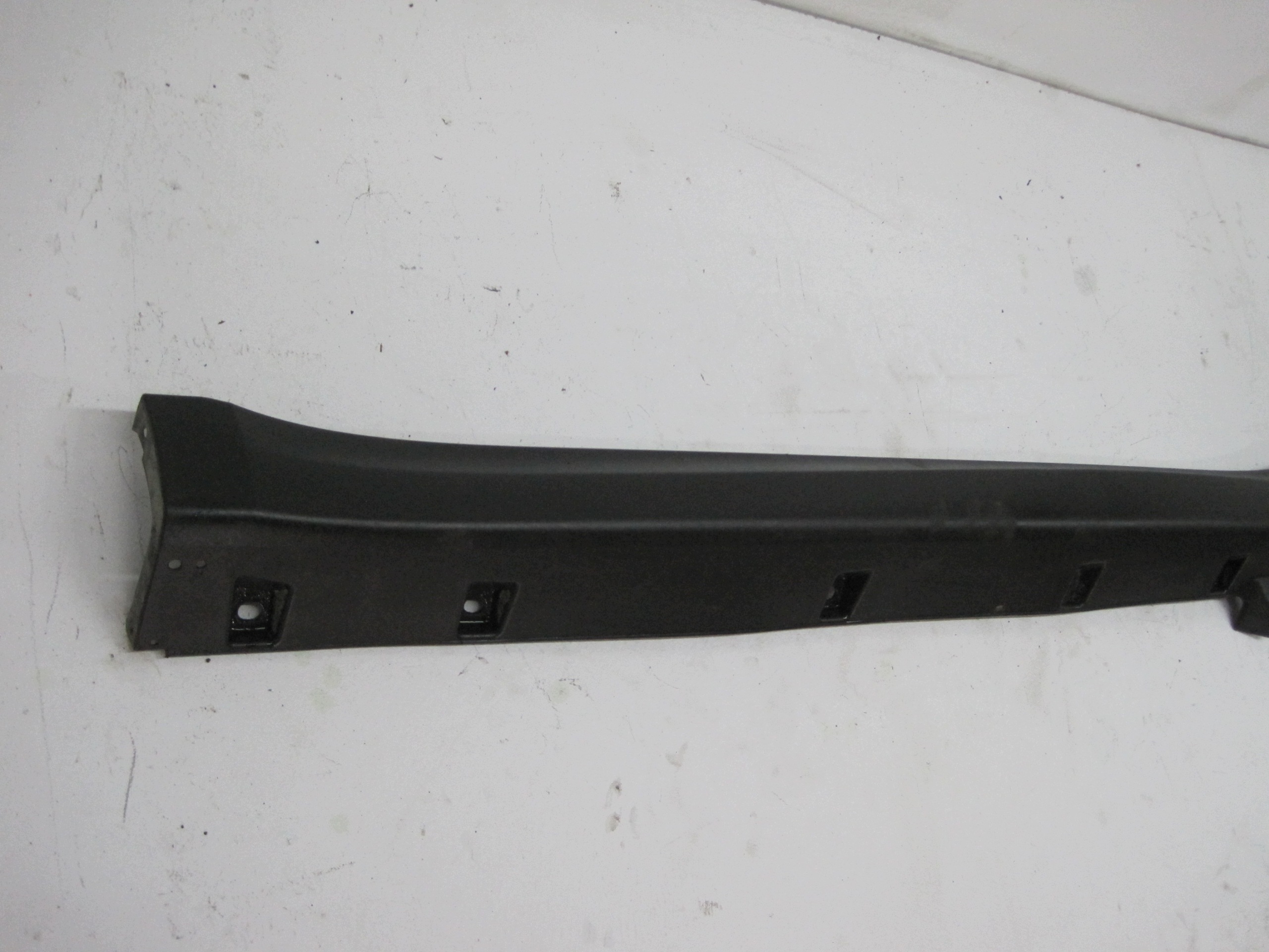 cap moulding threshold SUZUKI VITARA III left