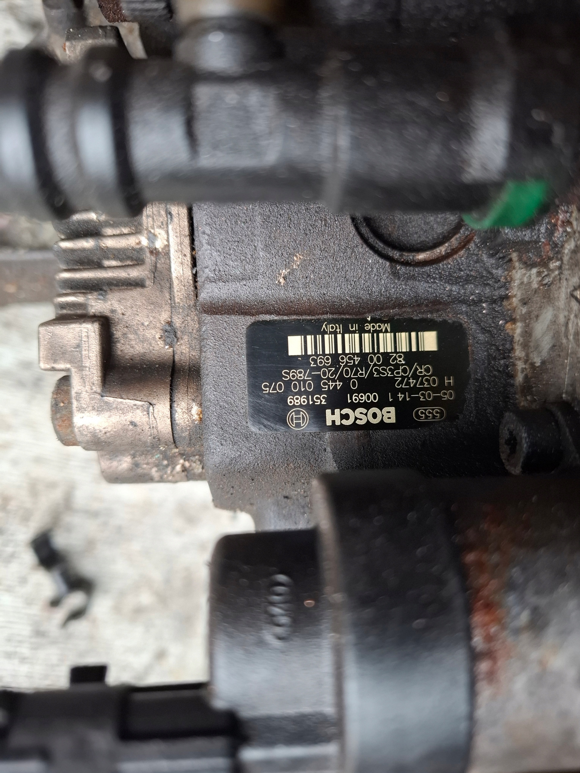 Einspritzpumpe RENAULT TRAFIC II 1.9 DCI 8200456693 0445010075