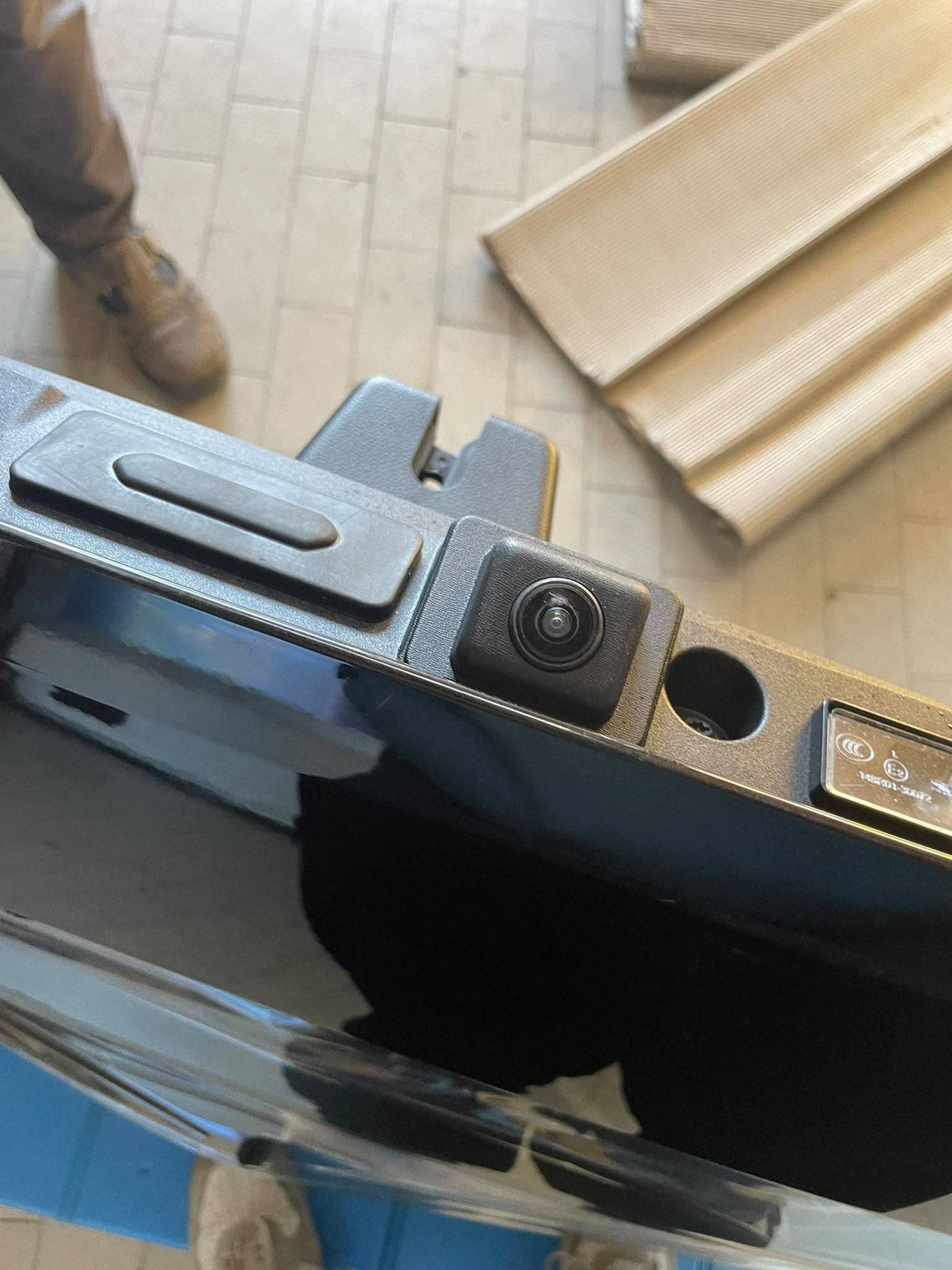 heckklappe kofferraumdeckel abdeckung kofferraum Renault Twingo E-tech elektryk TEGNE w farbe!
