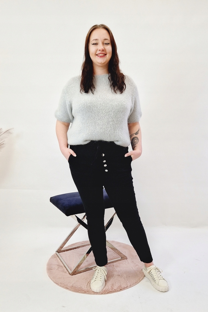 Černé džíny s vysokým pasem, velikost S