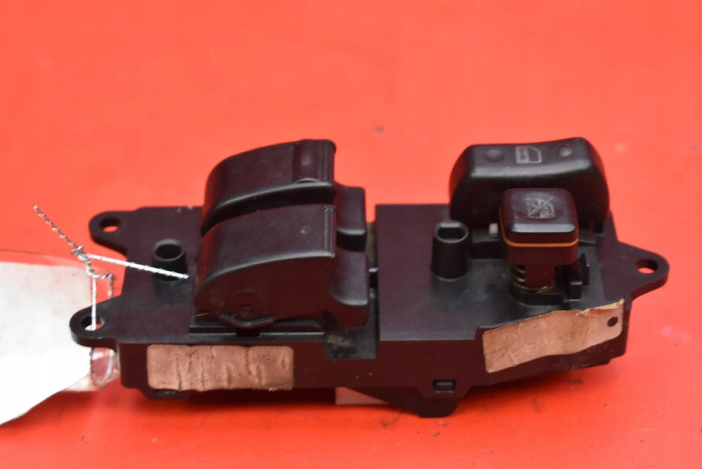 control panel of the window EU 84820-02110 TOYOTA COROLLA E12 00-08