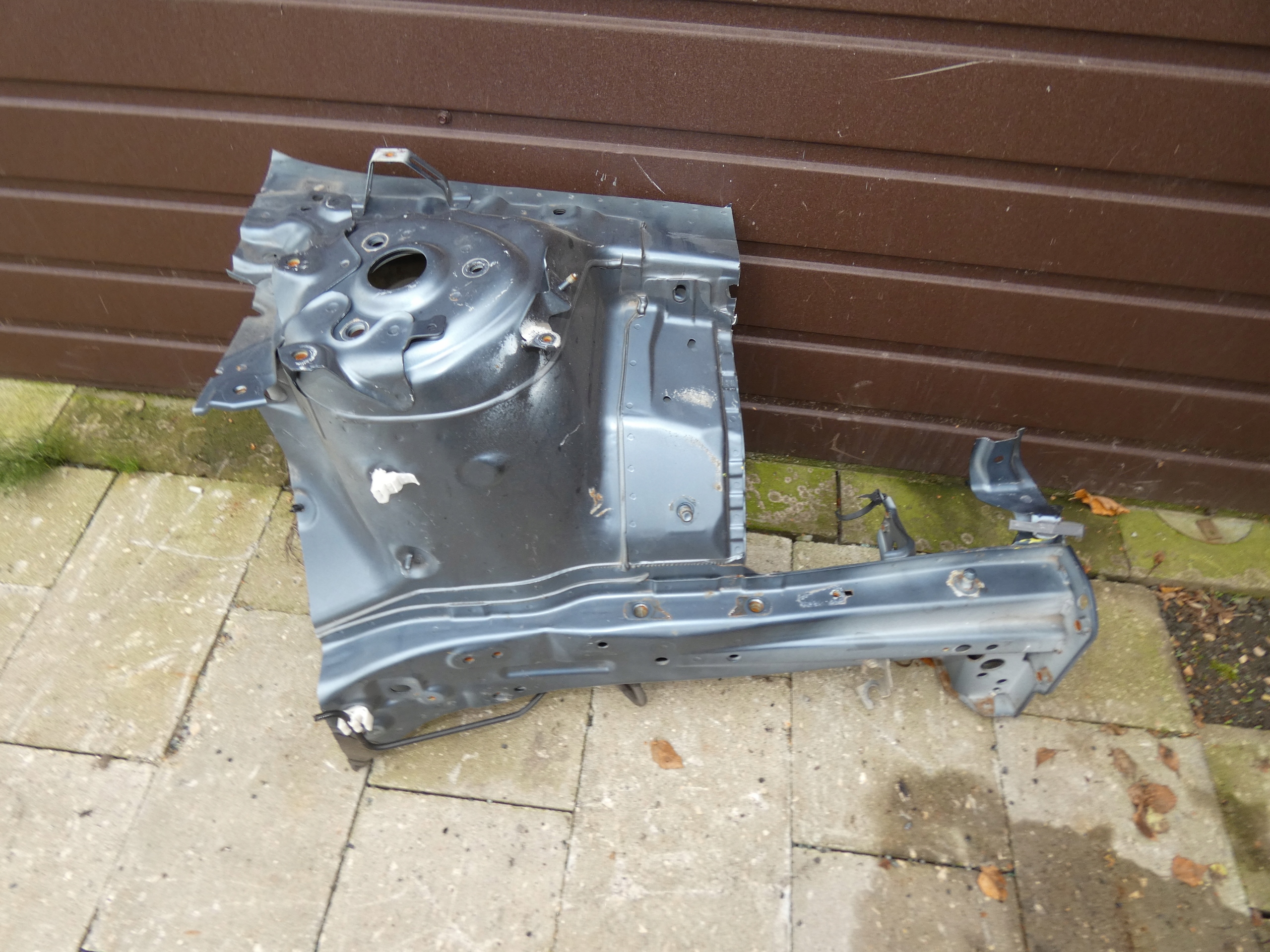 MAZDA 3 III BM längsträger STREFA links vorne