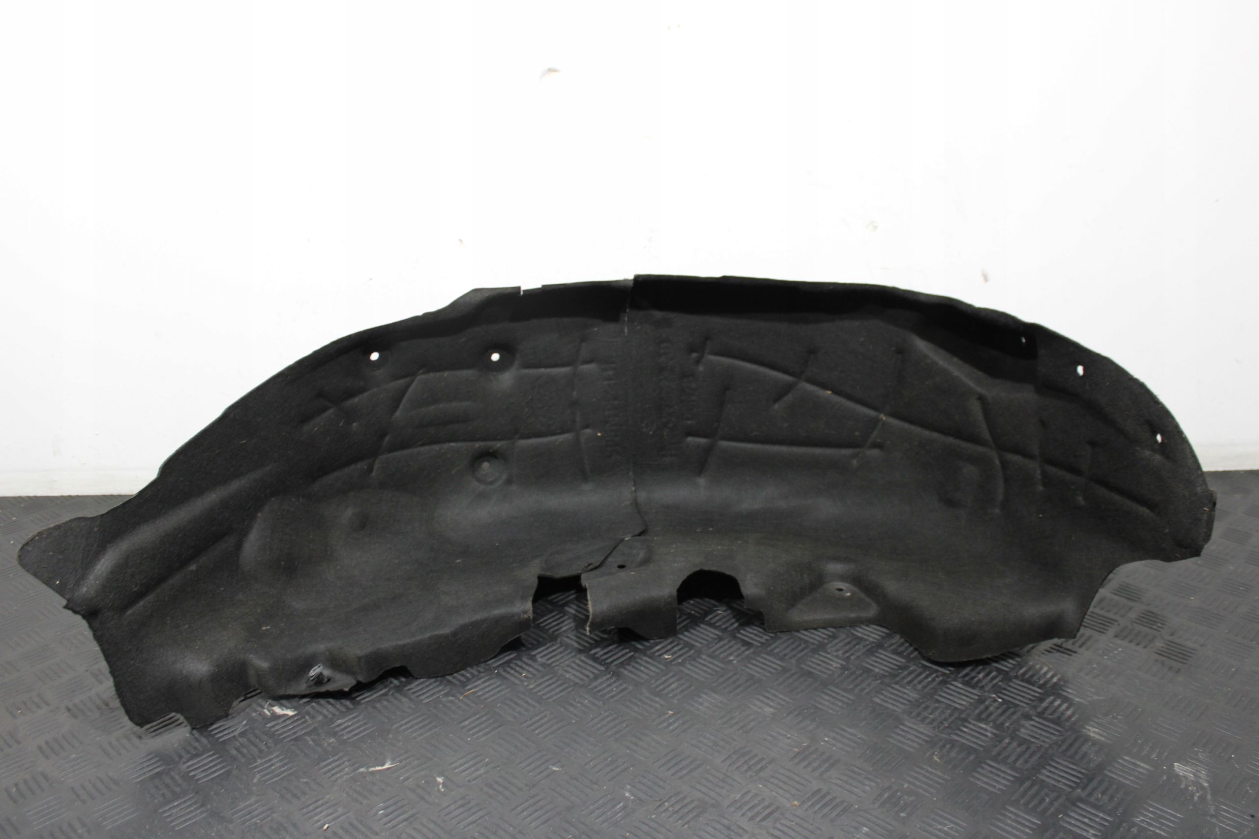mudguard left rear part left rear. LAND ROVER DISCOVERY V 5 L462