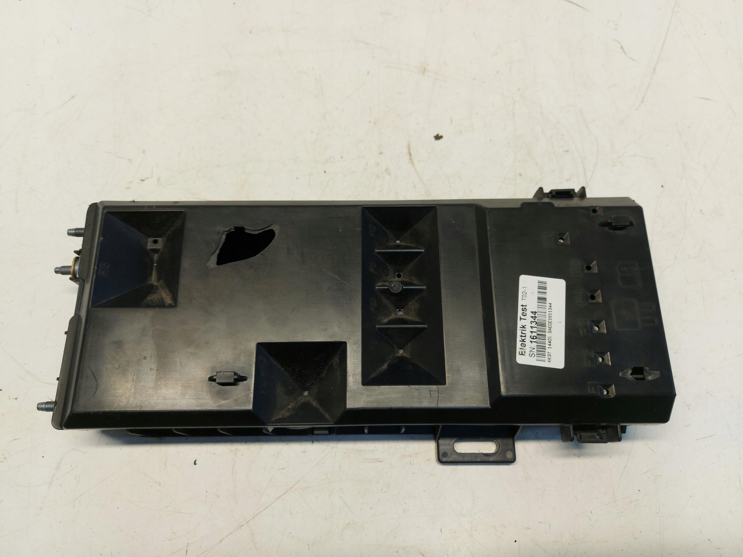 Ford Transit MK8 SKRZYNKA BEZPIECZNIKÓW KK3T-14401