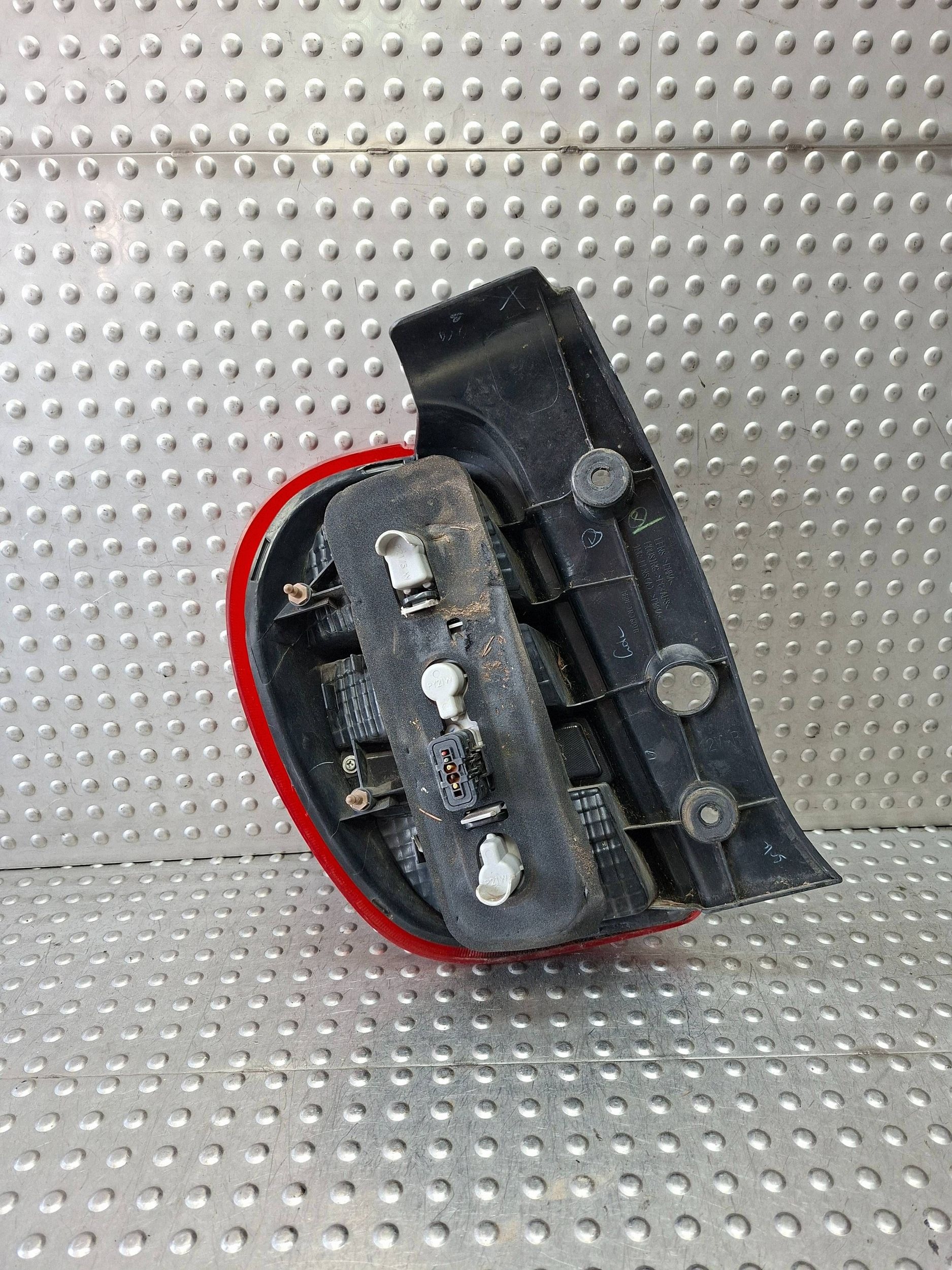 light rear part right NISSAN MICRA K13 10-13 EU