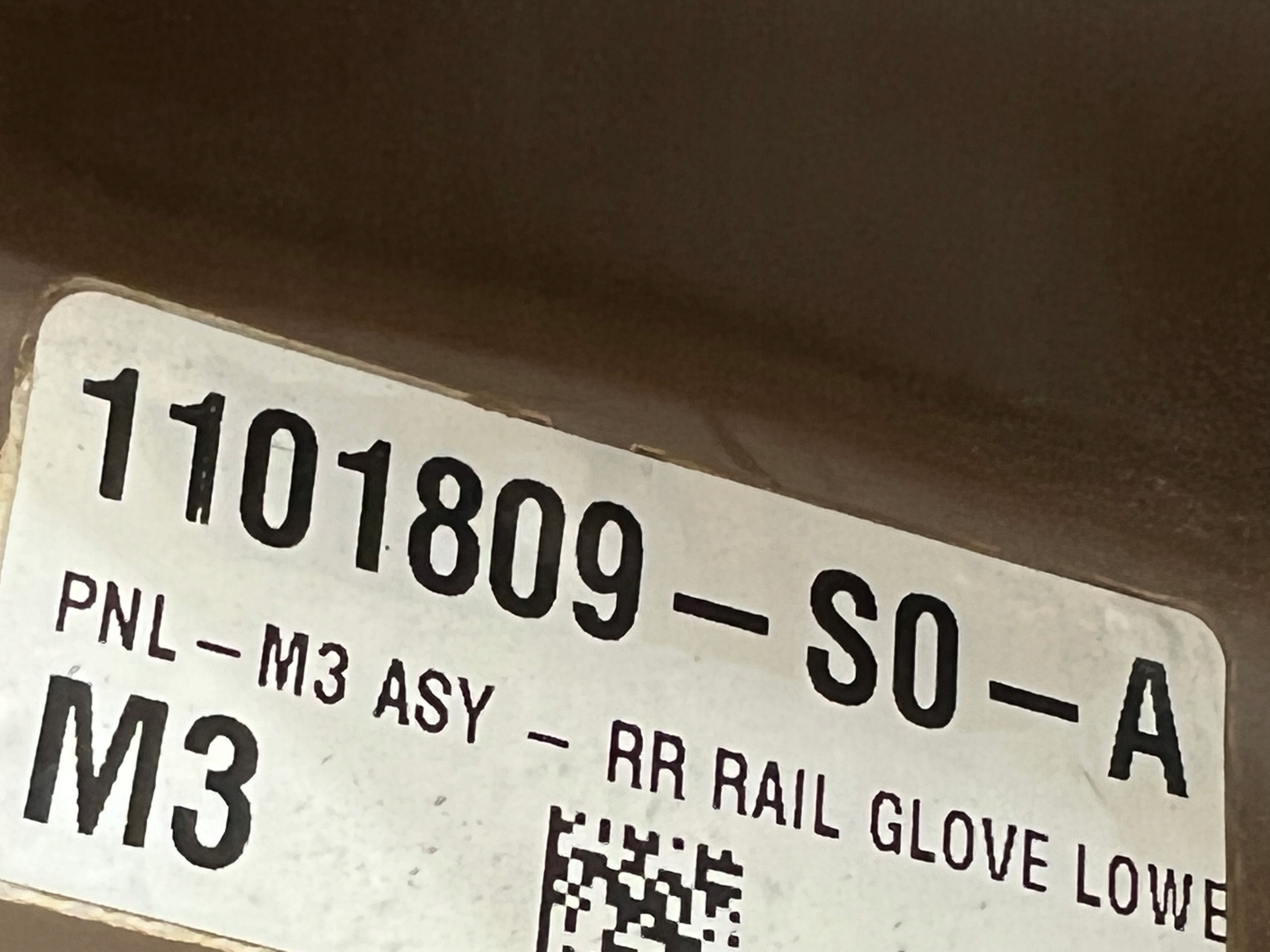 Tesla 3 zakonczenie podluznicy 1101809 S0 A NOWE Weight with packaging 1 kg