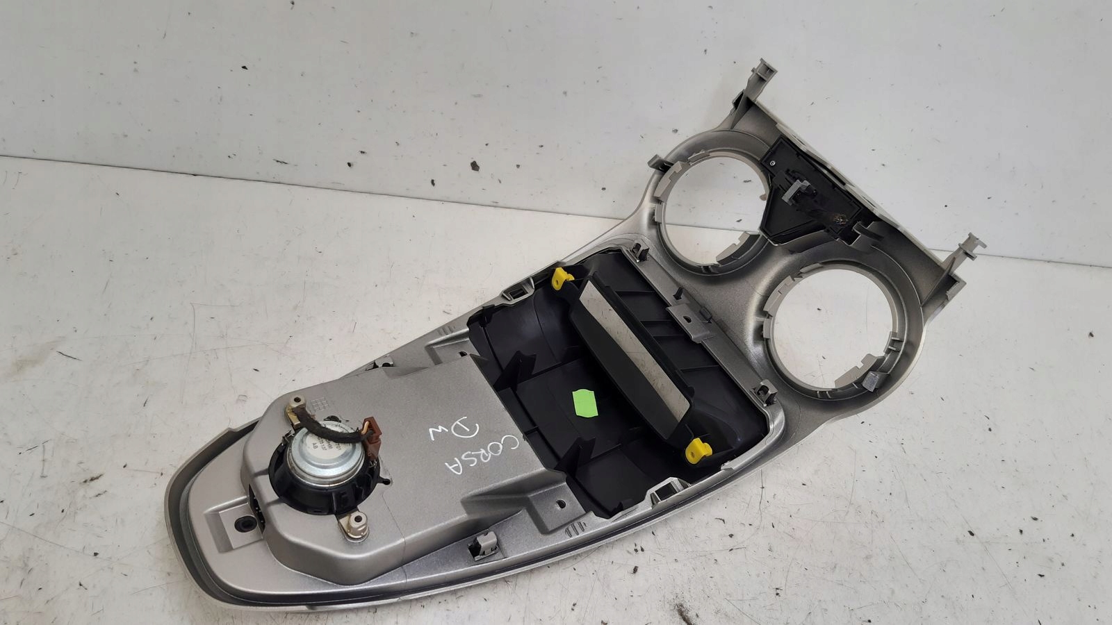 RÁM panelu konzoli Opel Corsa D 1,2 16V