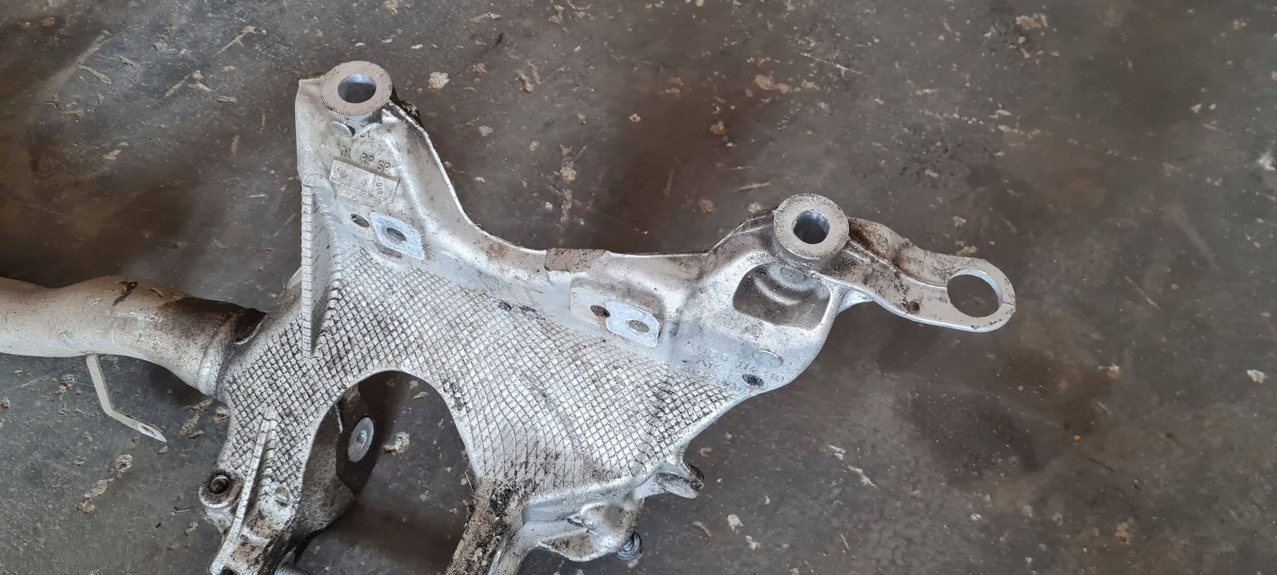 A5 8T LIFT axle beam axle beam sider subframe below engine 8K0399315G A4 B8 LIFT
