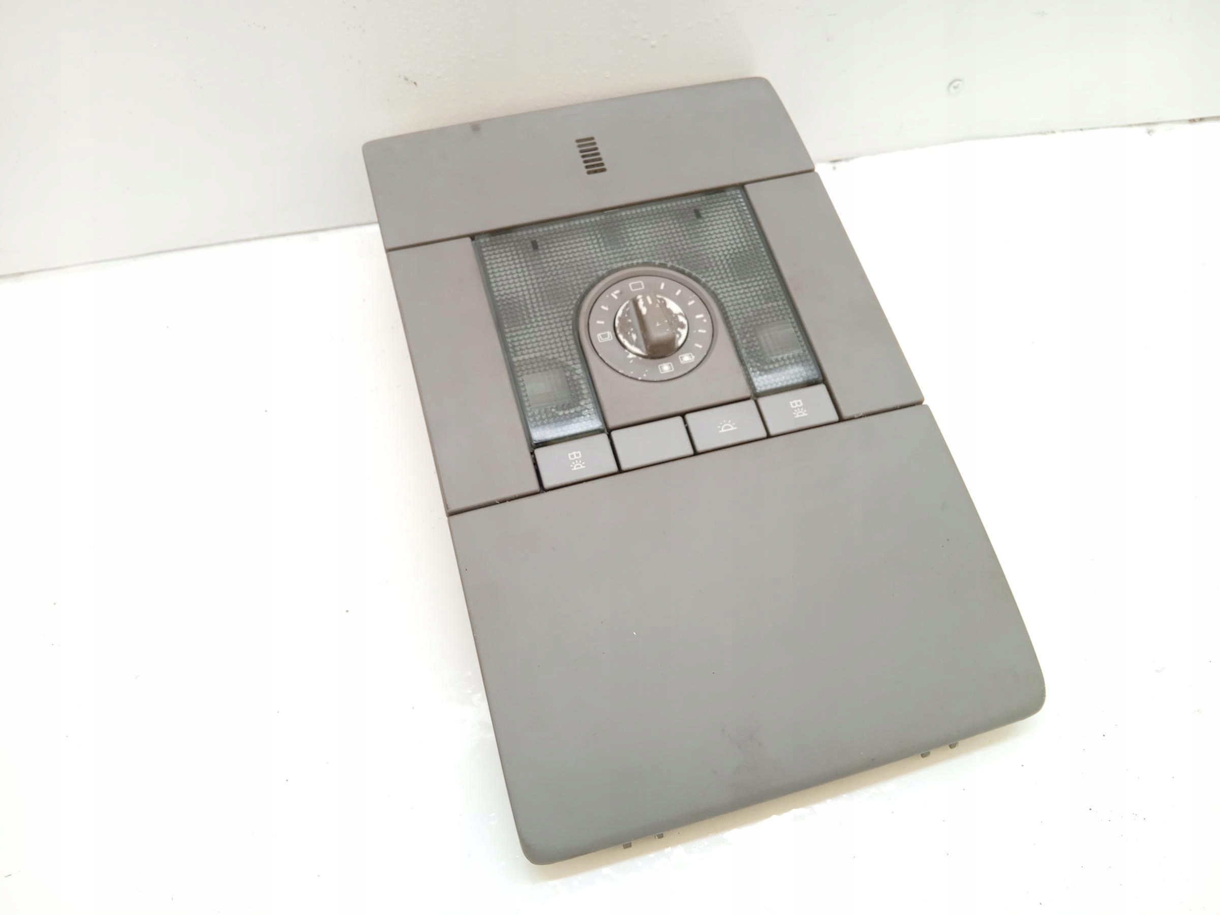 OŚWIETLENIE LAMPKA KABINY OPEL VECTRA C