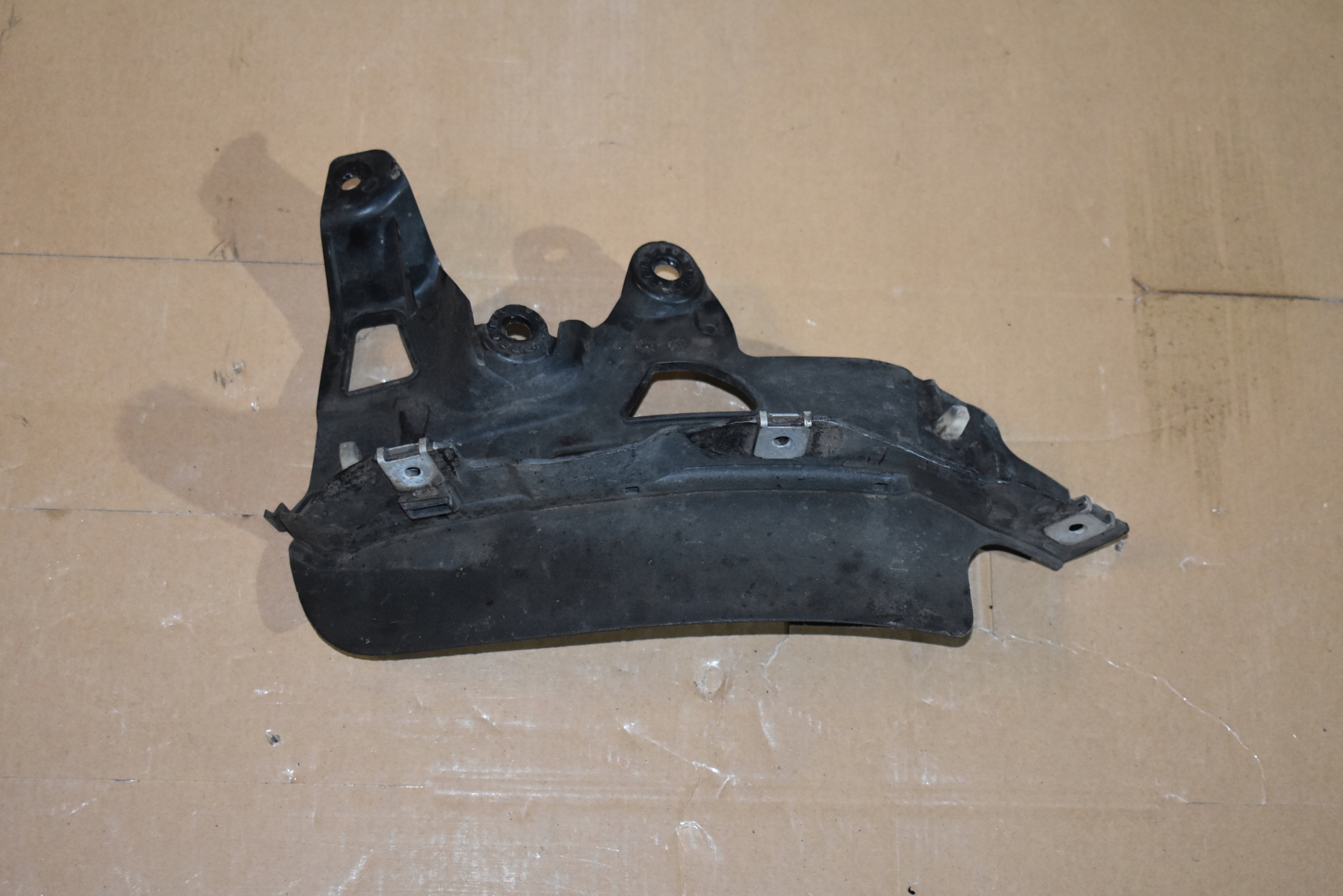 IDEALNY mudguard flap right PORSCHE CAYENNE 9Y 1