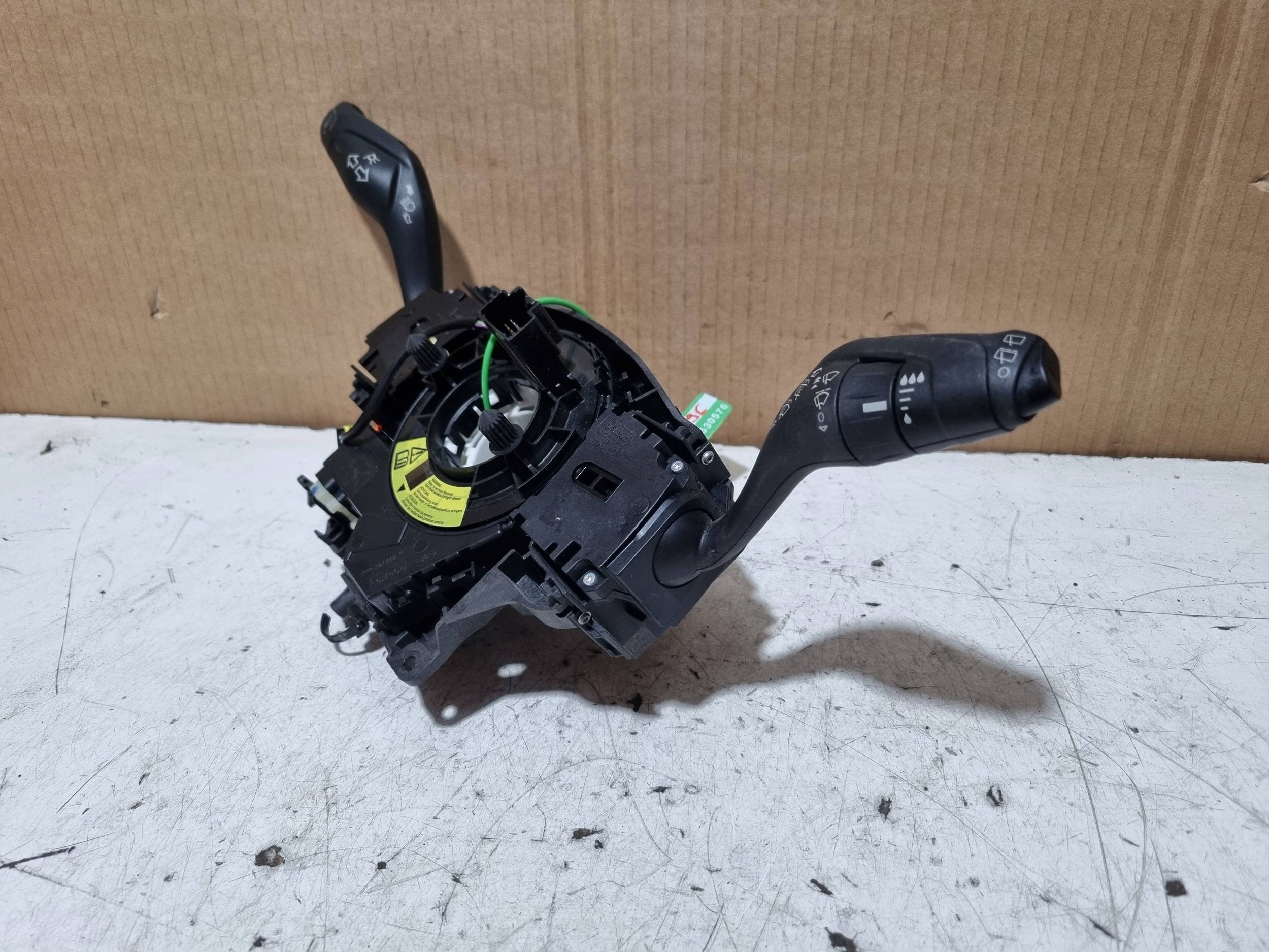 steering wheel levers and controls ring control DV6T- 13N064-DE FORD KUGA MK2