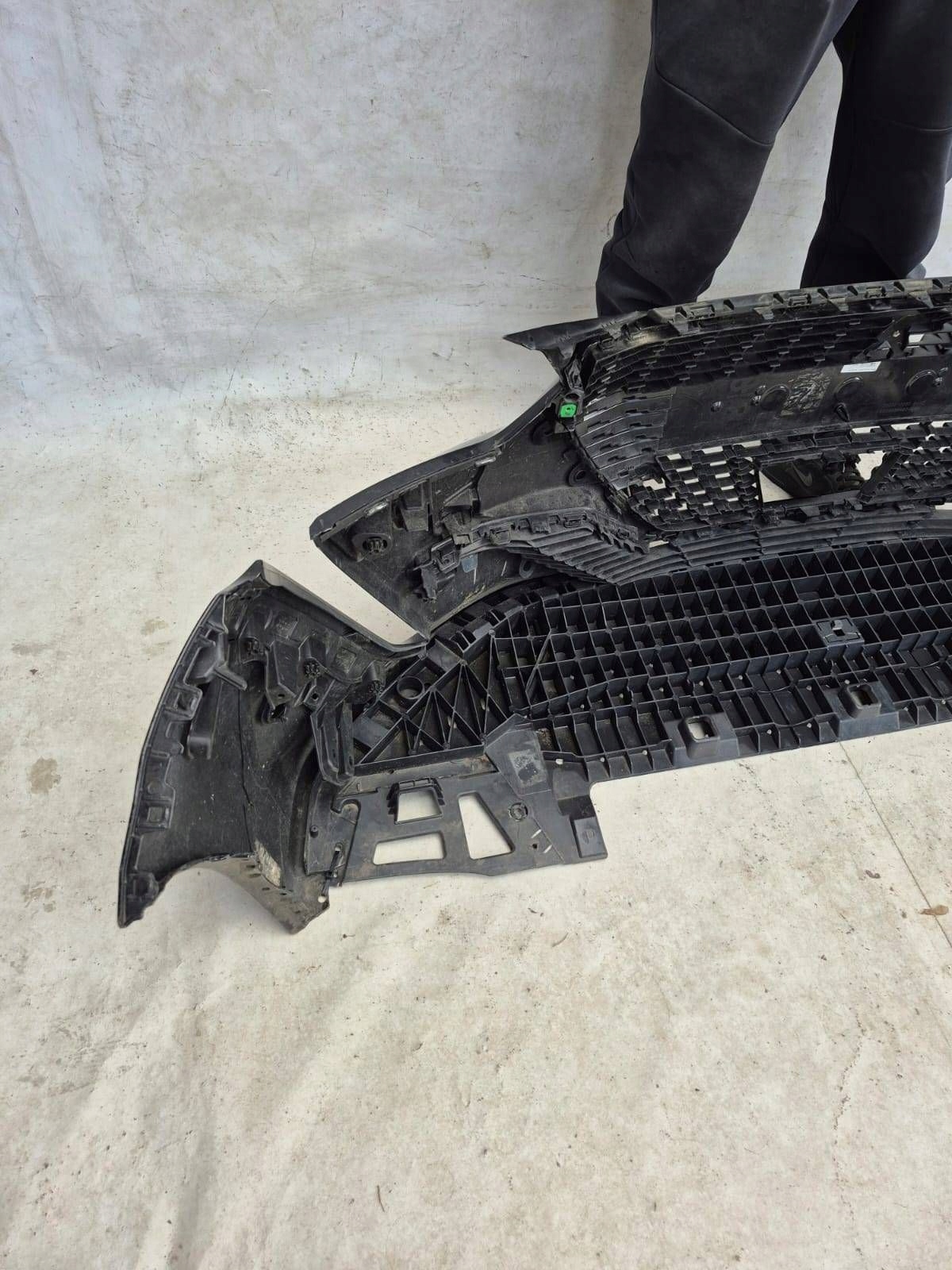 PEUGEOT 208 II 2 19- bumper front front grill cover 9823203580