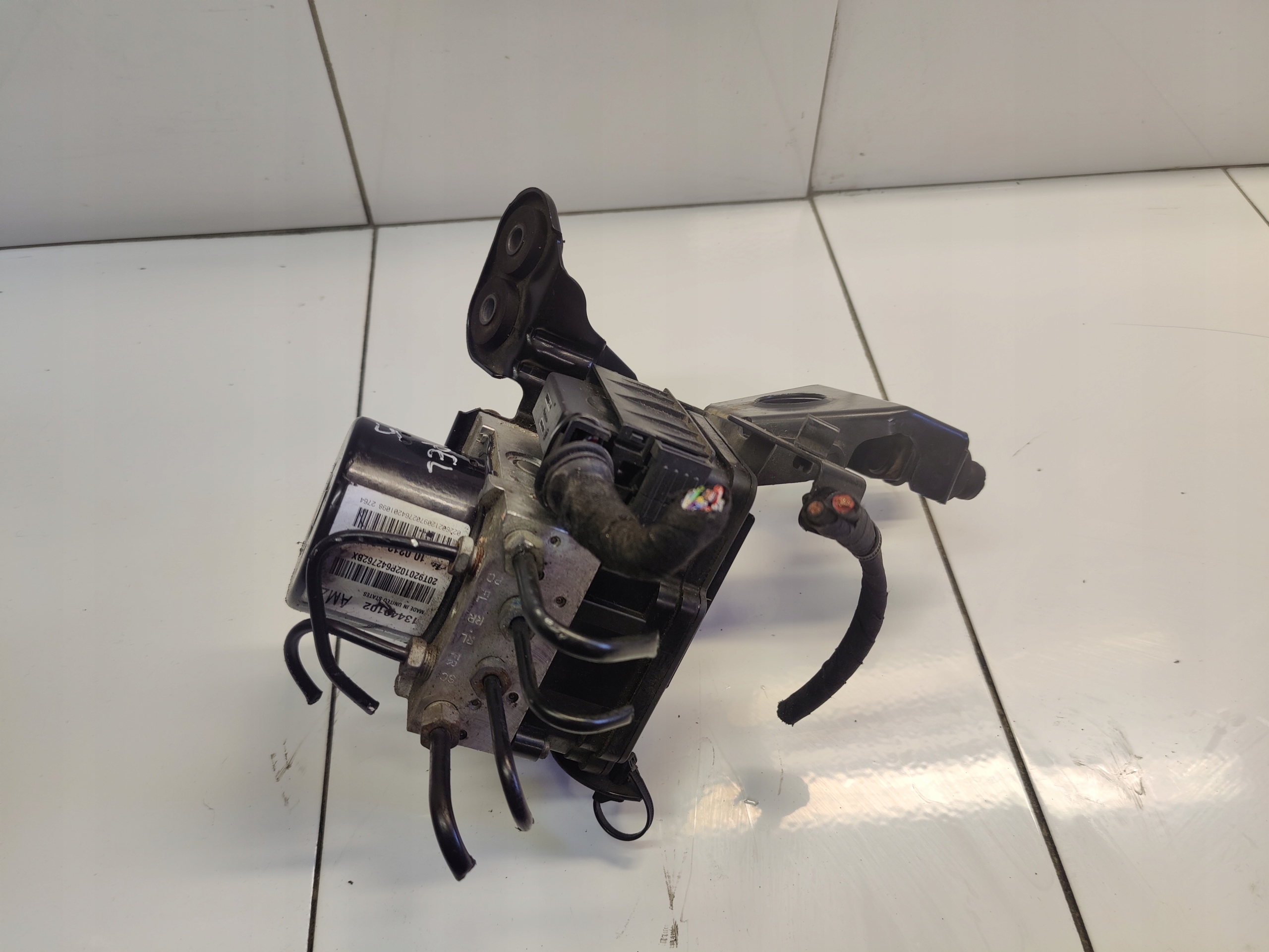 OPEL ZAFIRA C ASTRA J pump ABS 13440102