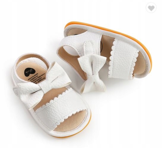 BUCIKI NIEMOWLĘCE sandałki 20 niechodki 12-18 mscy Bohater brak