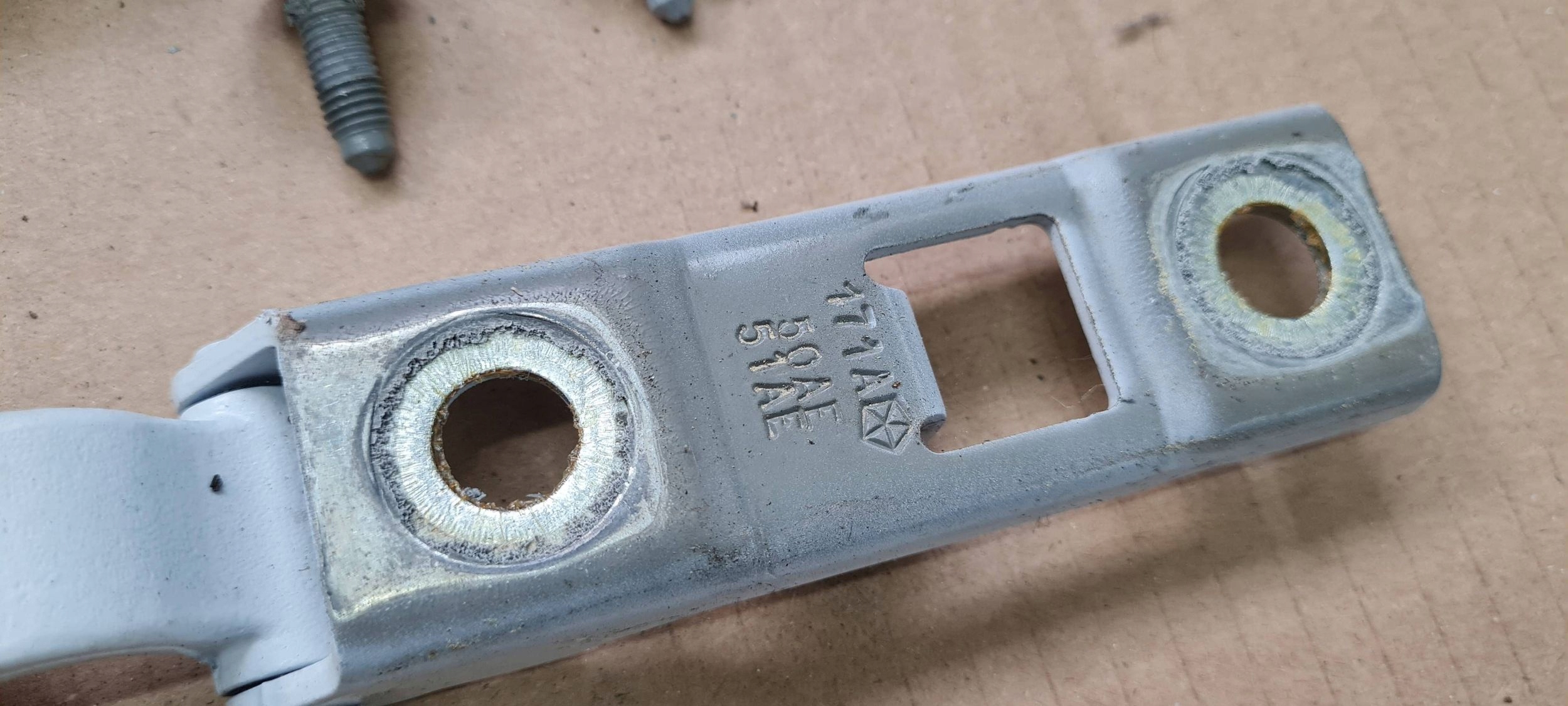 Chrysler Pacifica 2022 hinge hinges bonnet boot 2X KOMPLET PW7