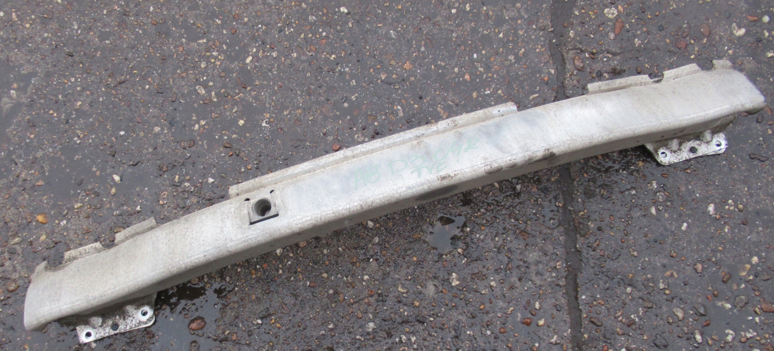 AUDI A8 D3 TRAVERSA paraurti posteriore 4E0807309A