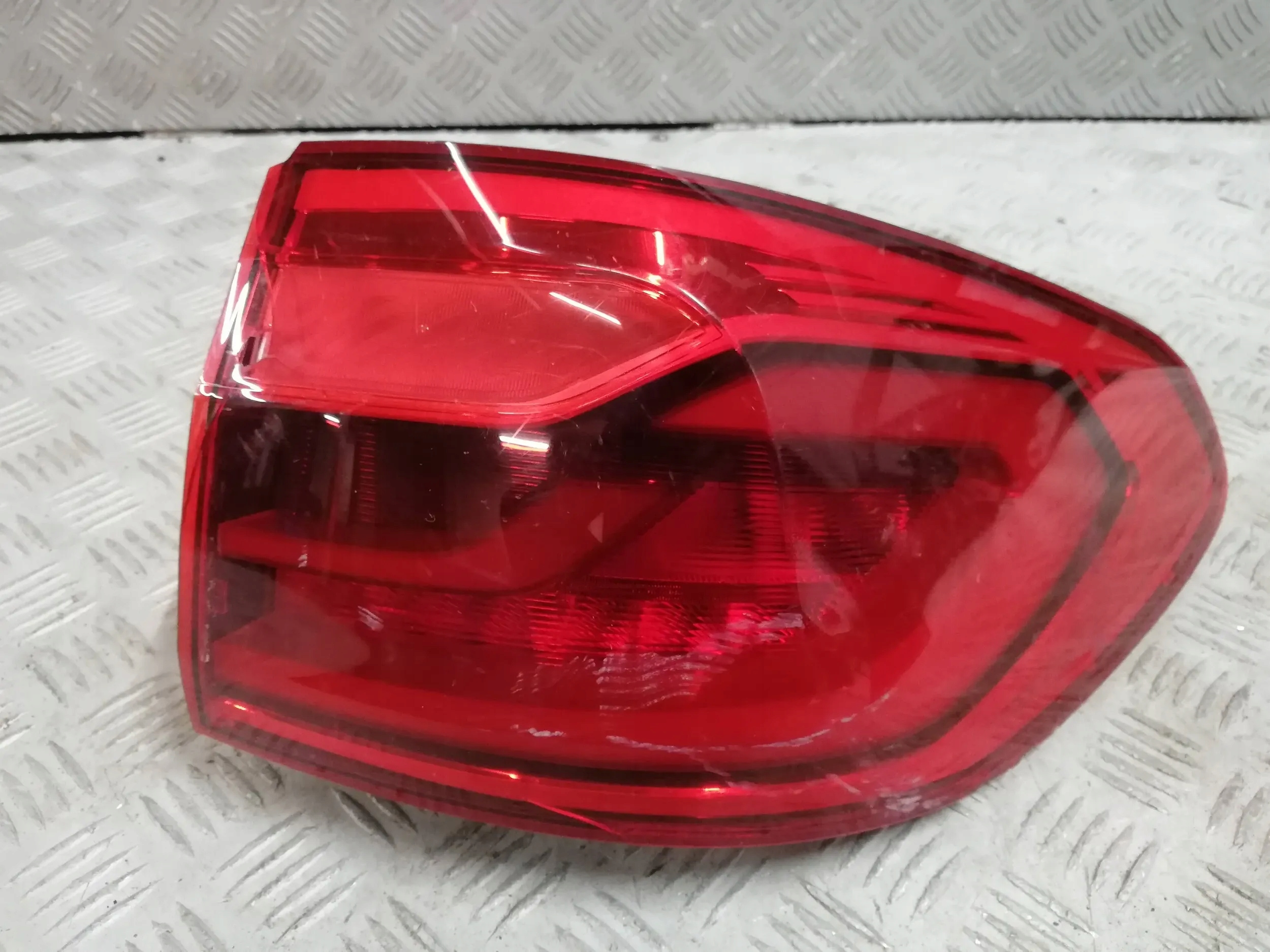 VV BMW 5 G31 УНИВЕРСАЛ ФАРА ПРАВА ЗАДНЯЯ LED 7388948