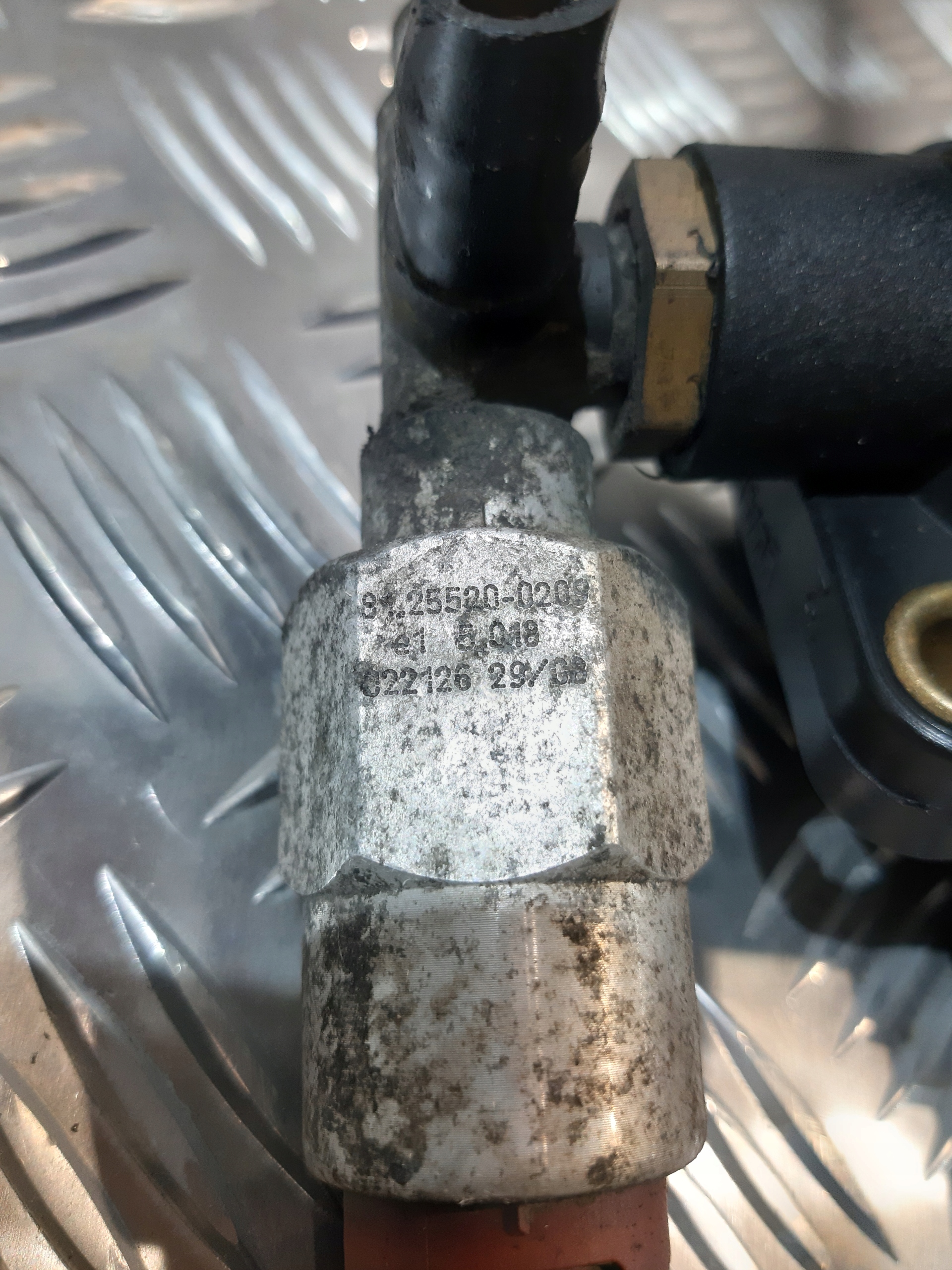 Sensor przekaznikowy WABCO MAN TGA MB ACTROS 9730060030