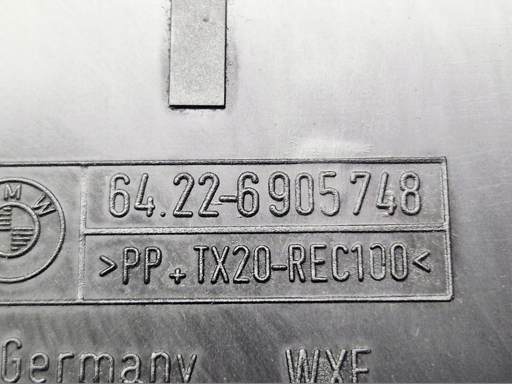 grid wentylacyjna BMW 1 E81 E87 64226905748