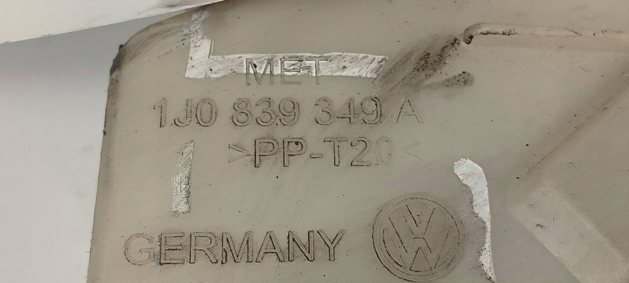 lock door LT VOLKSWAGEN POLO 9N
