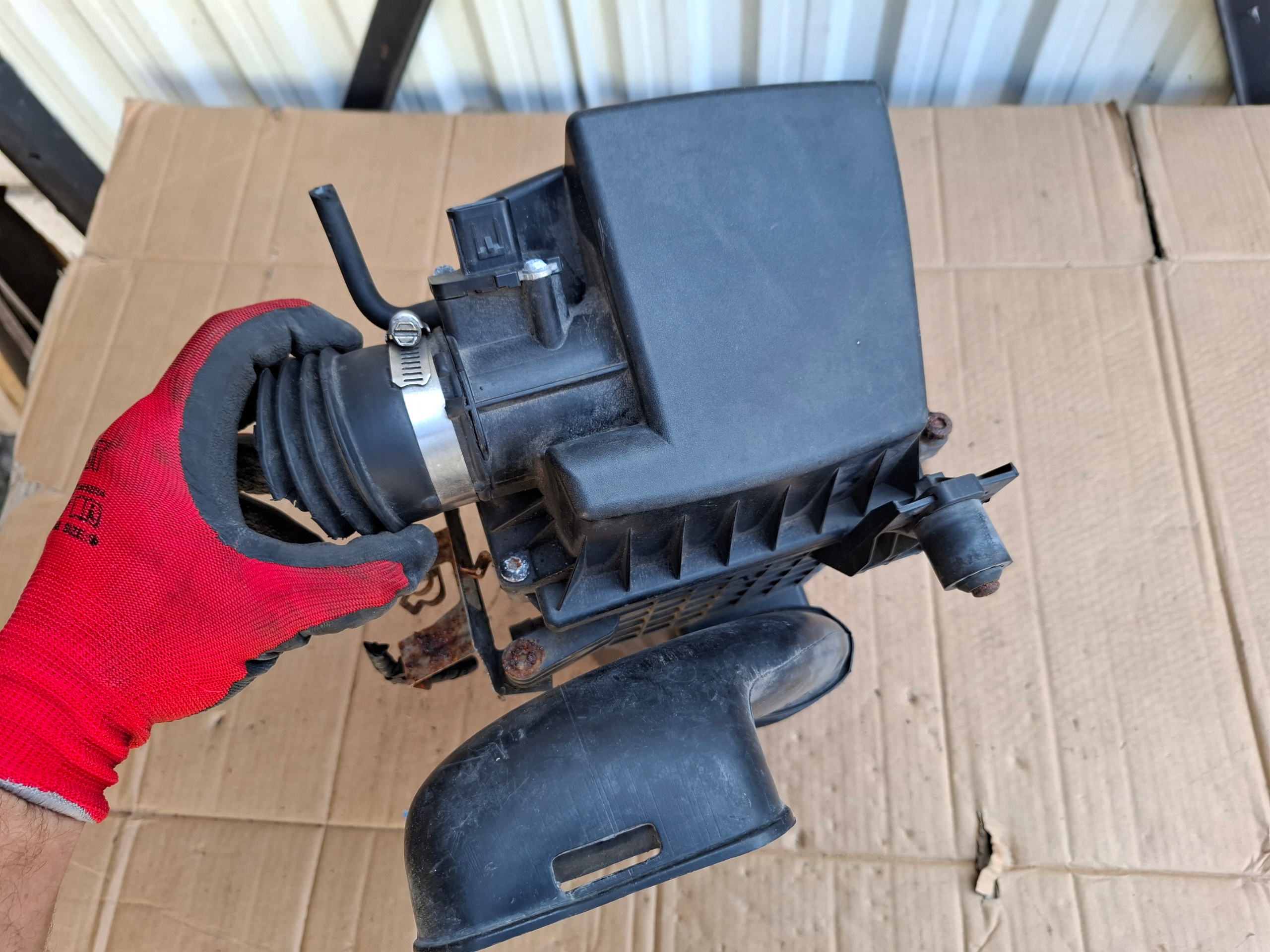 FORD FIESTA MK7 1.6 TDCI Gehäuse filter luft 8V21-9600-AG